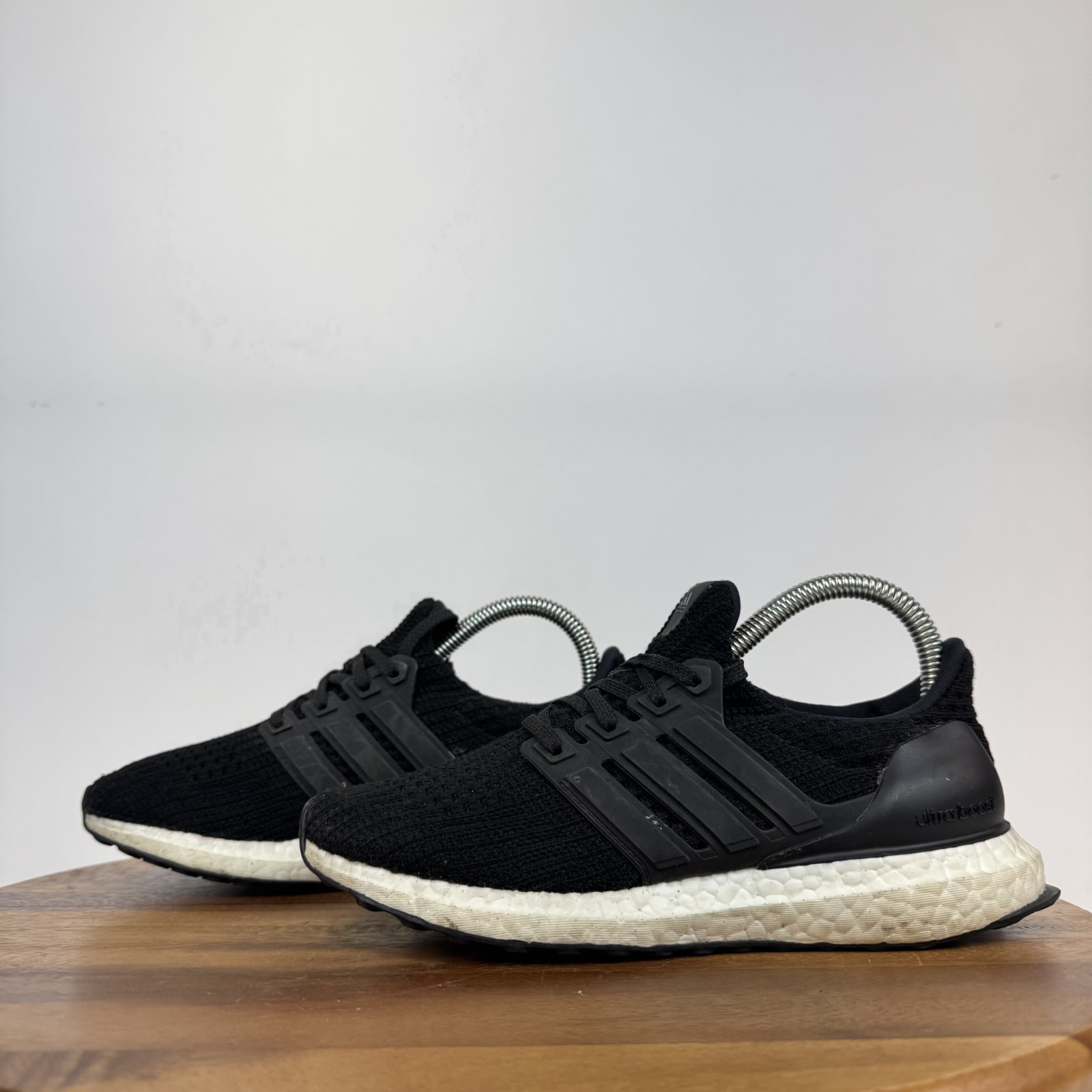 Womens Adidas Ultraboost 1.0 Black White Athletic Running Sneakers Size 6 M GUC