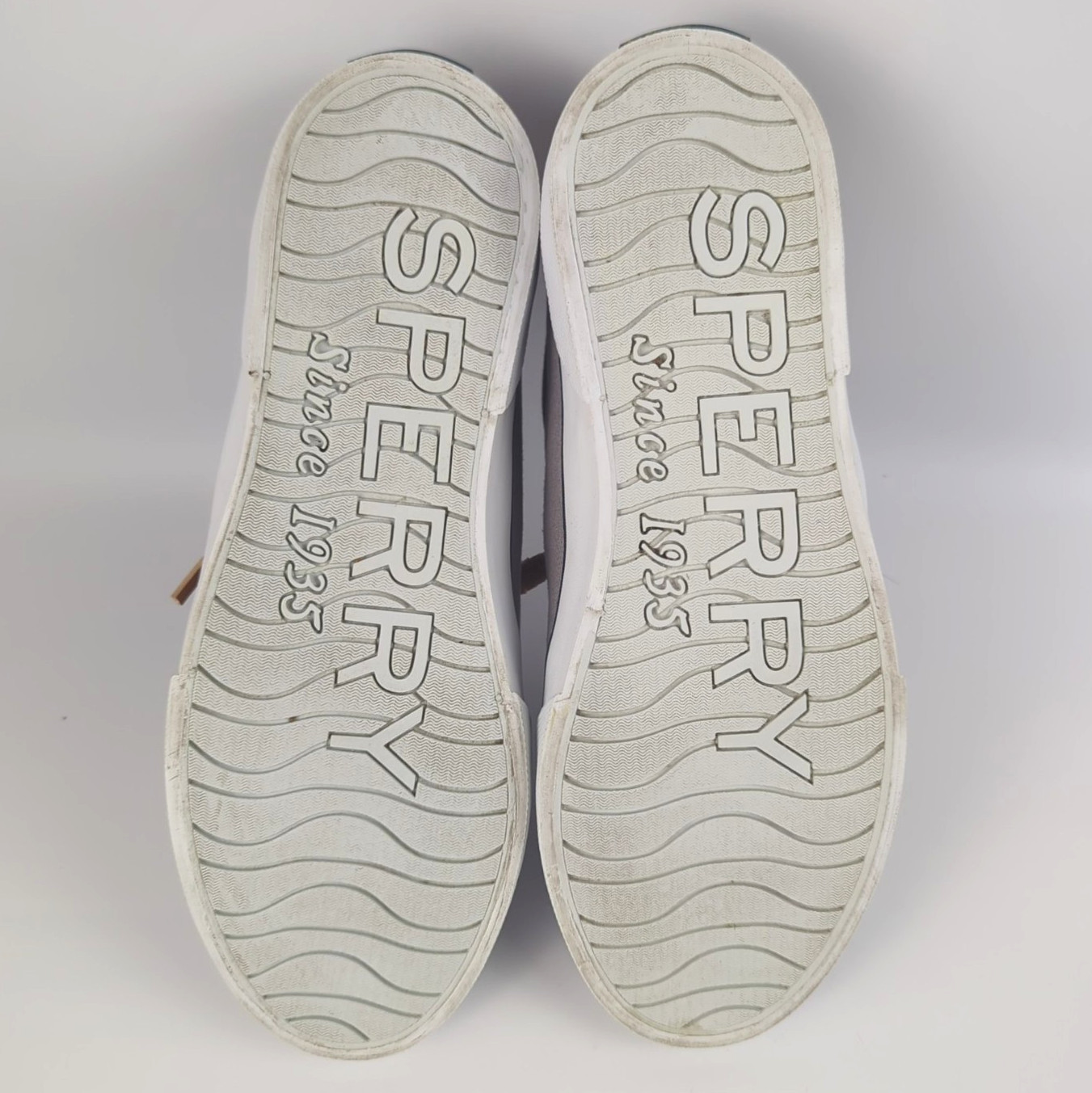 Sperry Top-Sider Womens Sz 8 Seacoast Gray Canvas Sneakers Memory Foam STS95729