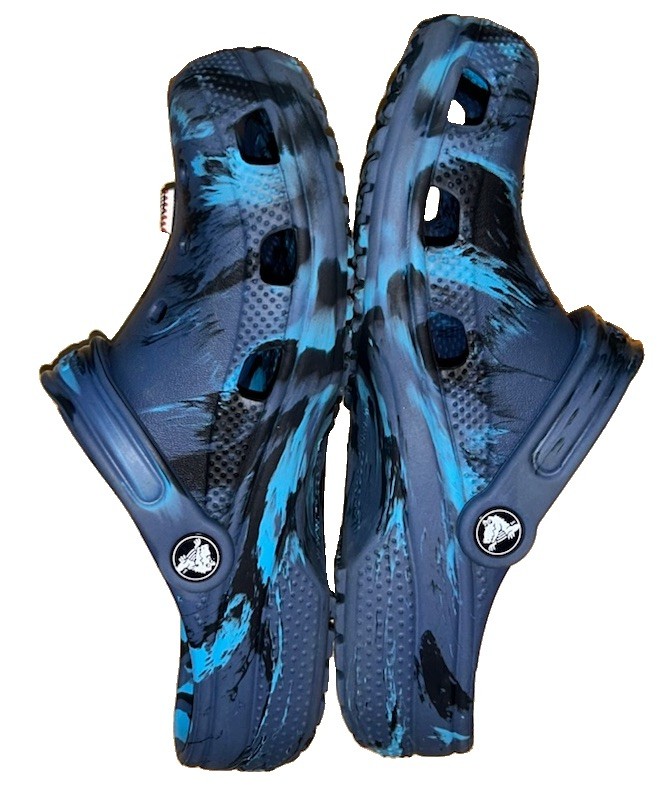 NWOB Blue Camo Crocs with American Flag Pins- Junior SZ J-5; 7.5 L; EU 37-38