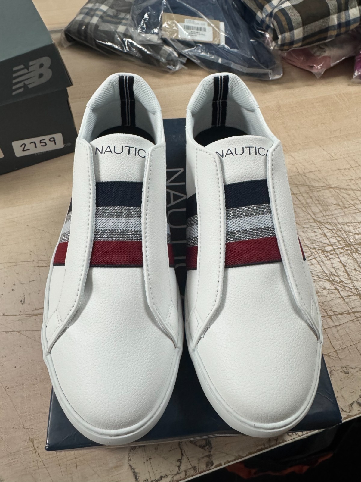 Nautica Womens Bennet 2 Stripe Slip On Sneakers Size 9