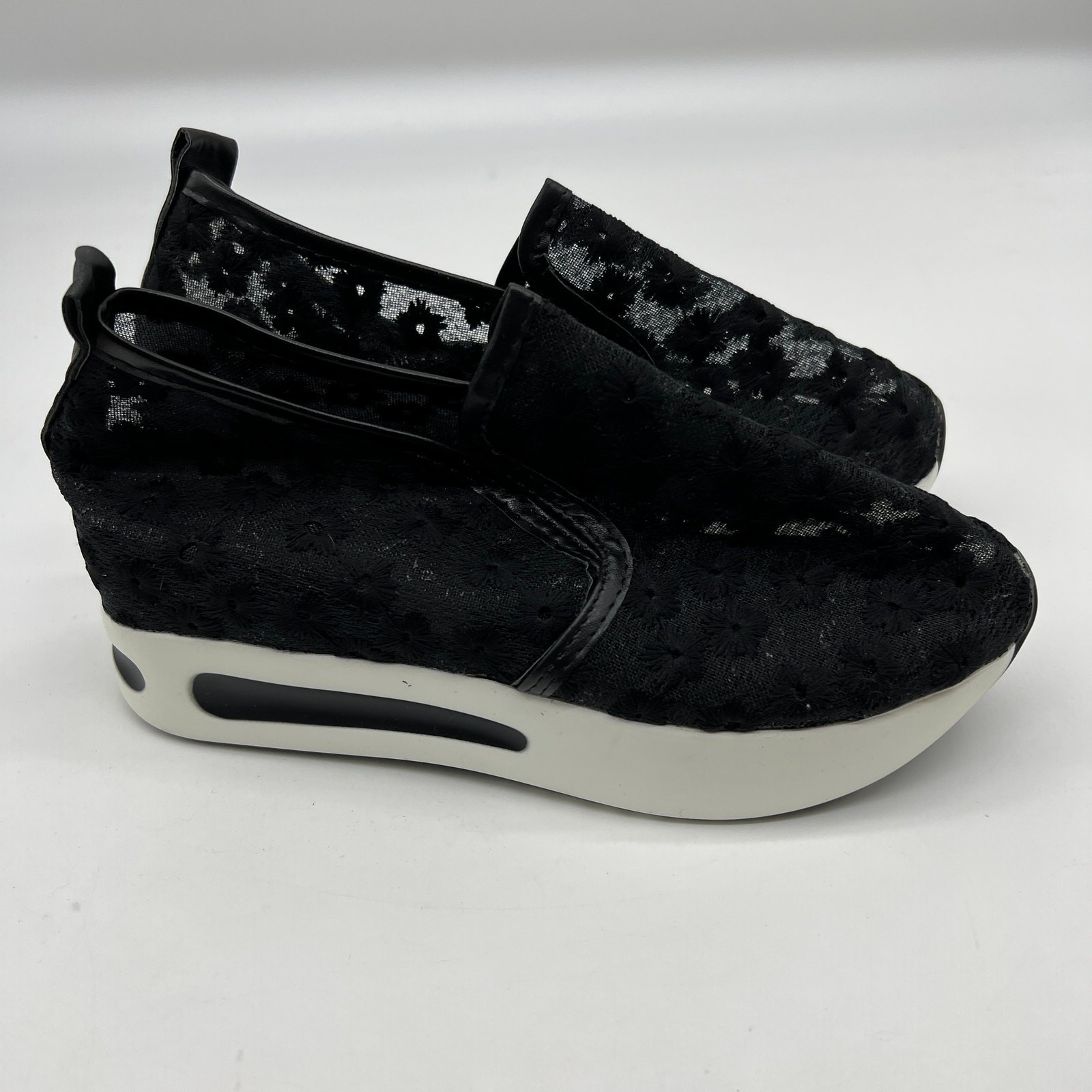 Fashion Sneakers Embroidery Floral Mesh Air Lace Slip On Black Size 8US /39CN