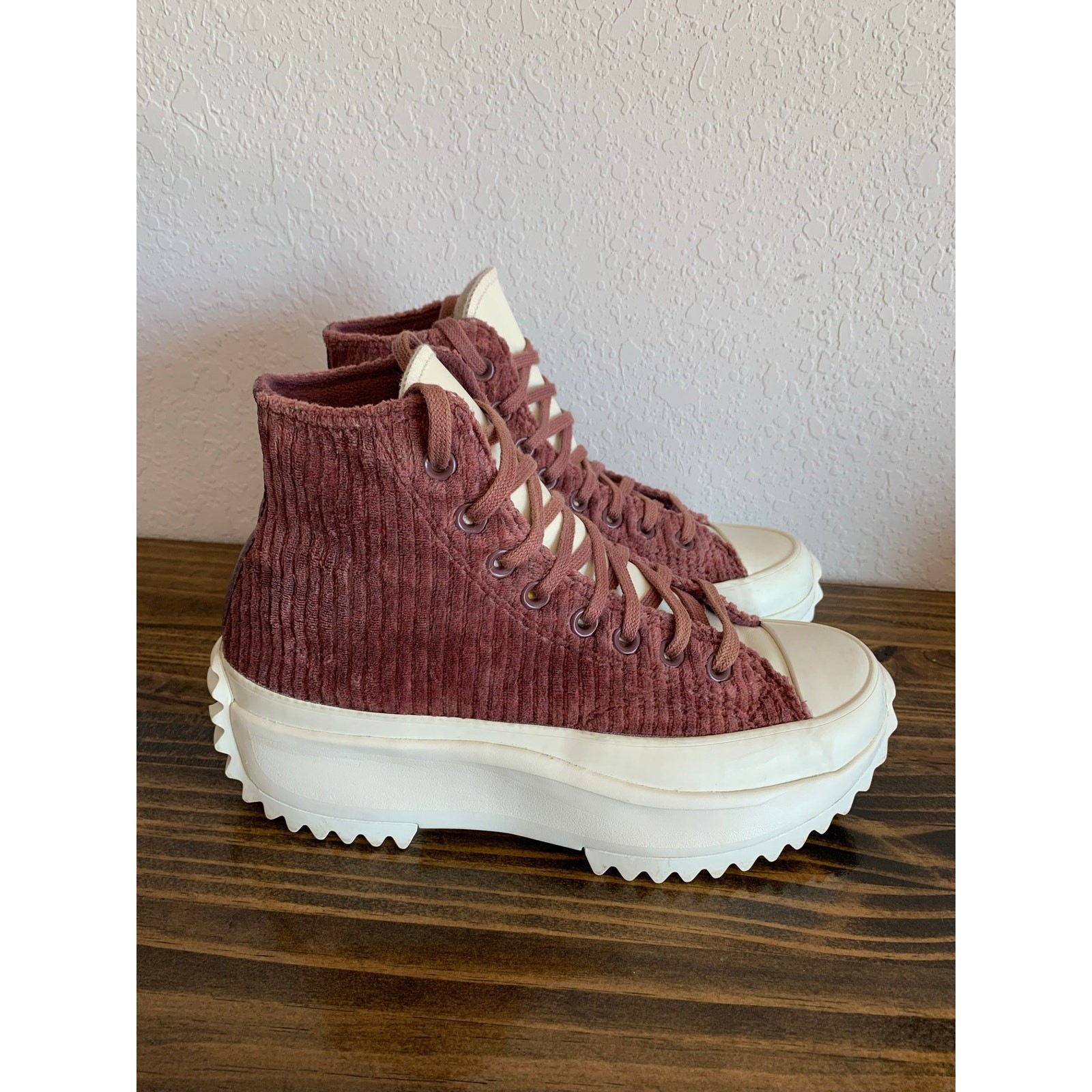 Converse Run Star Hike Shoes Corduroy Platform Size Women’s 8 Plum Purple