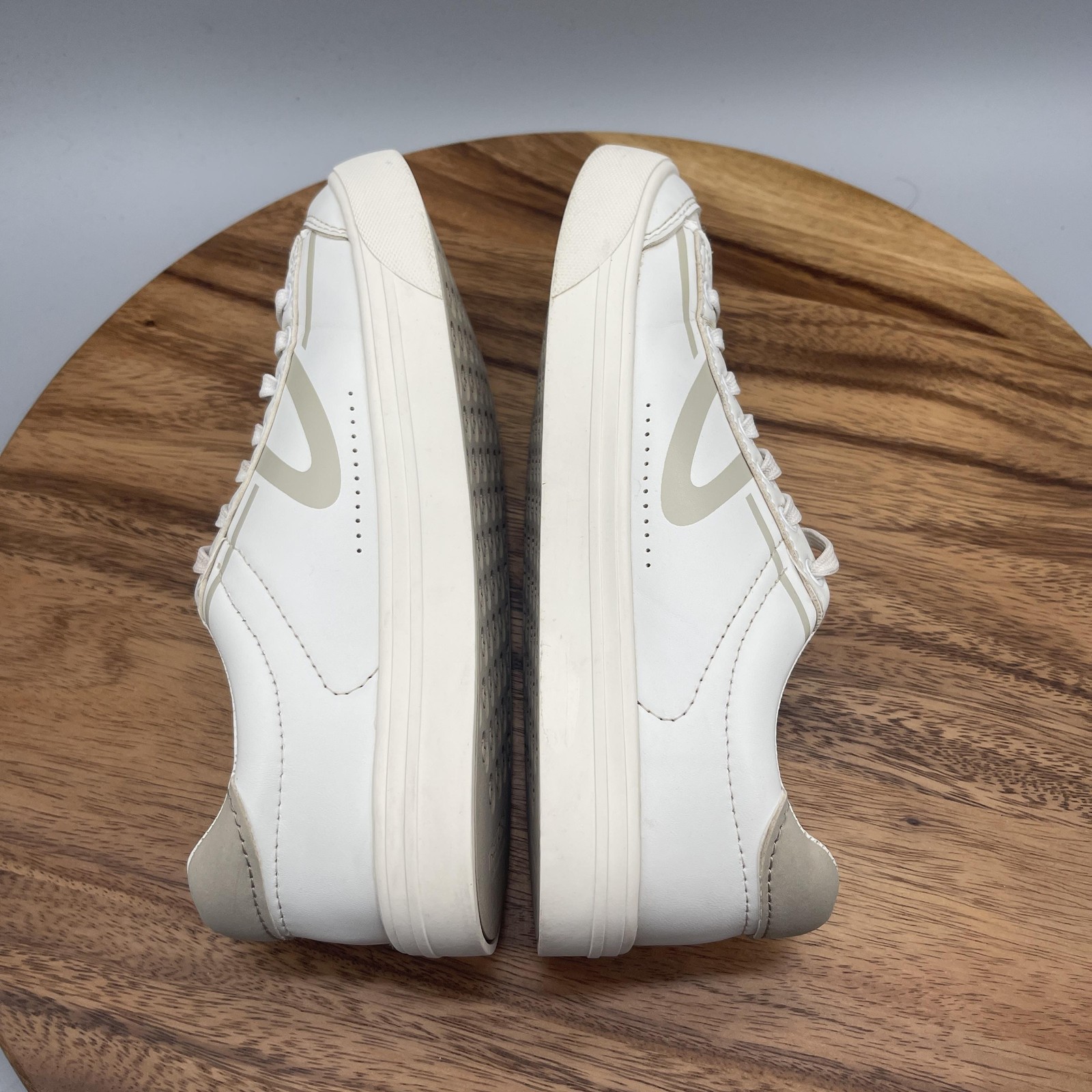 Tretorn Serve Shoes Womens Size 7 M White Beige Casual Tennis Walking Sneakers
