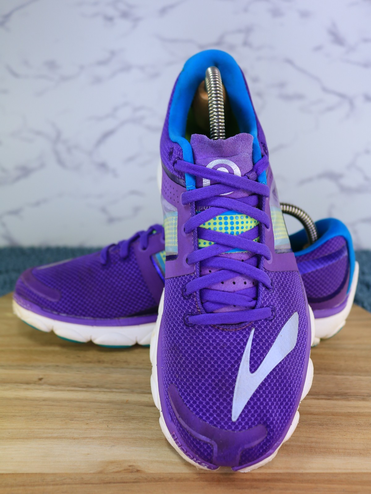 Brooks Pure Flow Mesh Purple Neon Green Low Running Sneaker 1201801b524 Womens 9