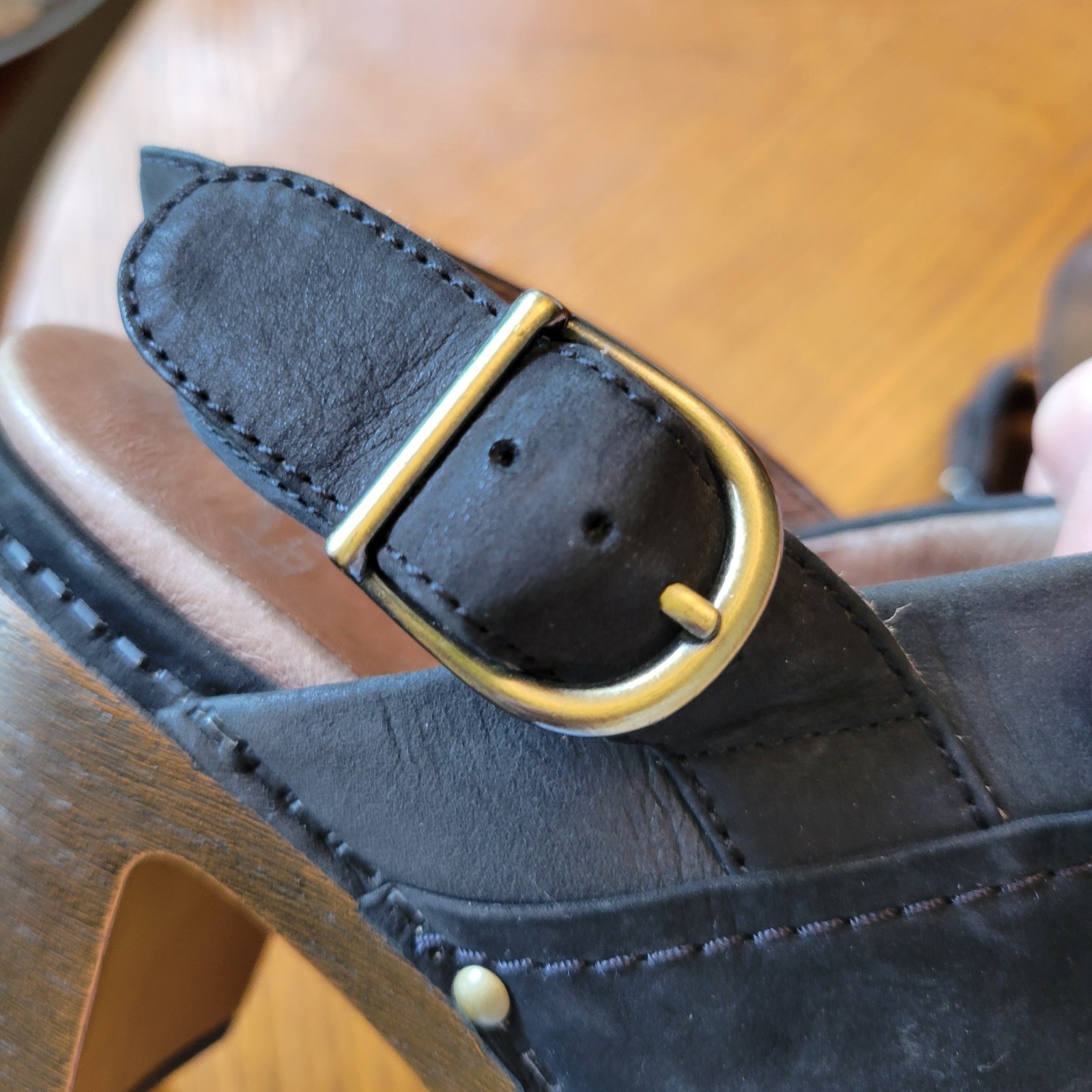Dansko Delle Suede Slingback Platform Clogs Black Studded 38 8.5-9