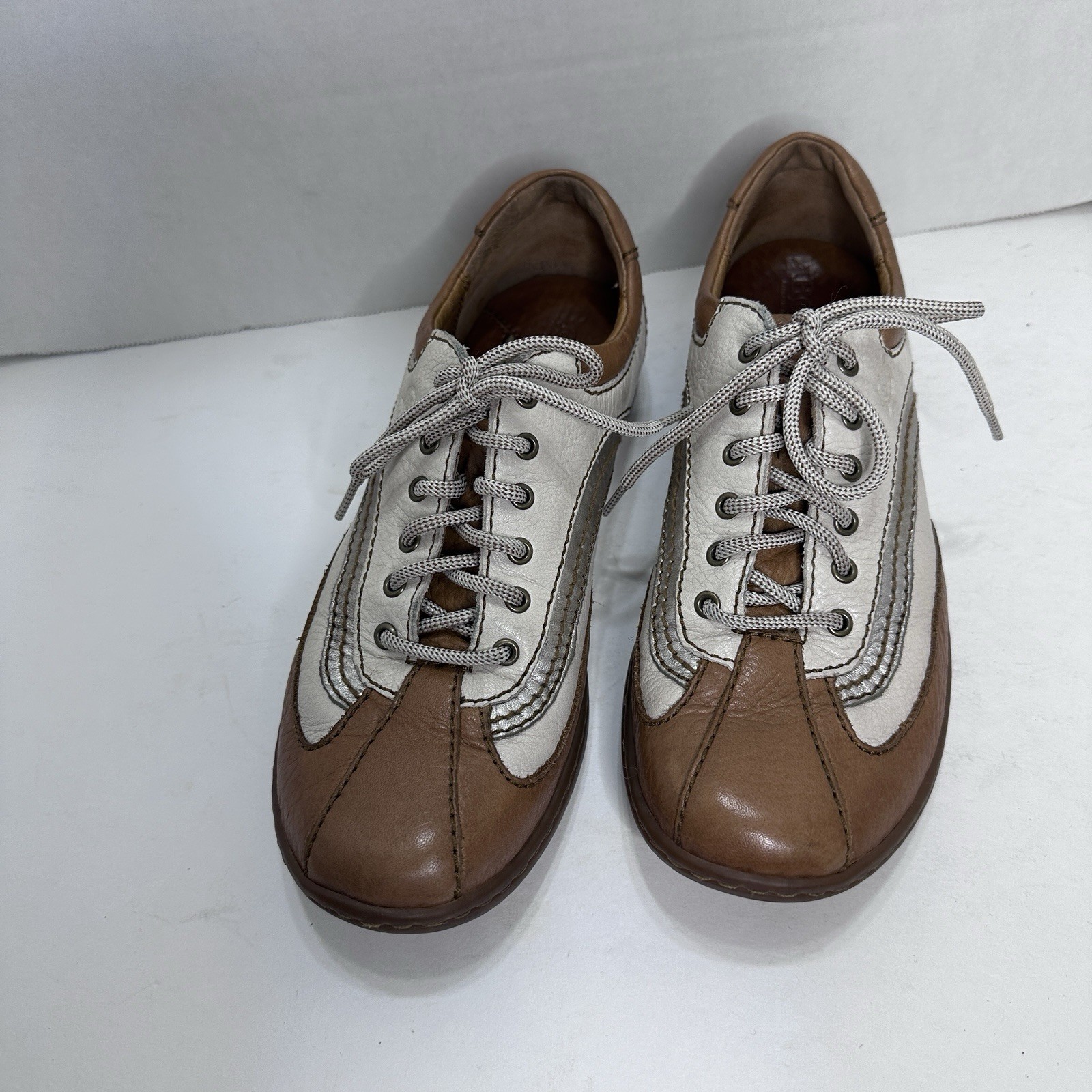 Born Shoes Womens Size 7.5 Palmera Golf Low Top Sneakers Lace Up Brown Leather