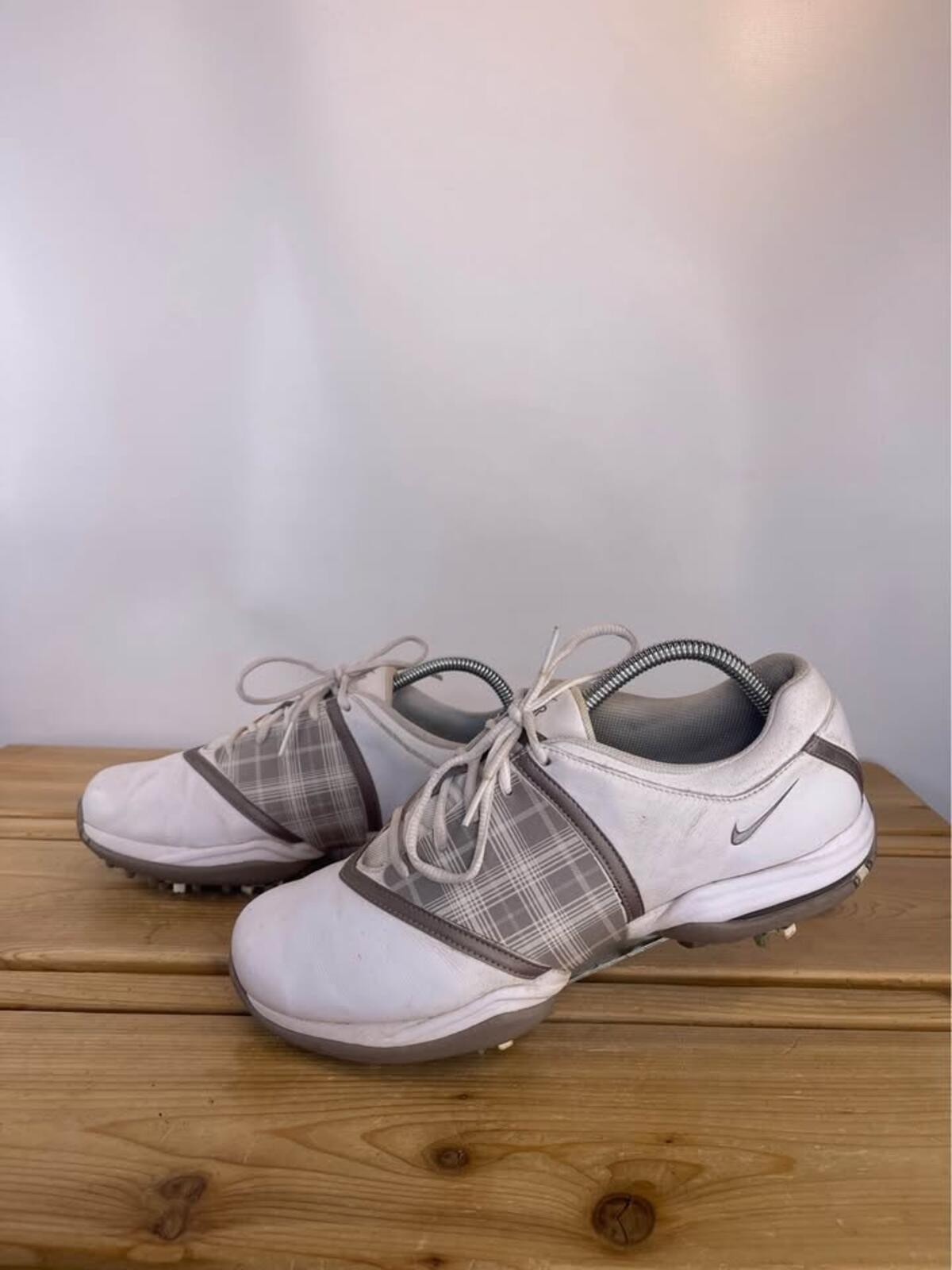 Nike Golf Plaid Saddle Style Golf Shoes – Women’s 10.5