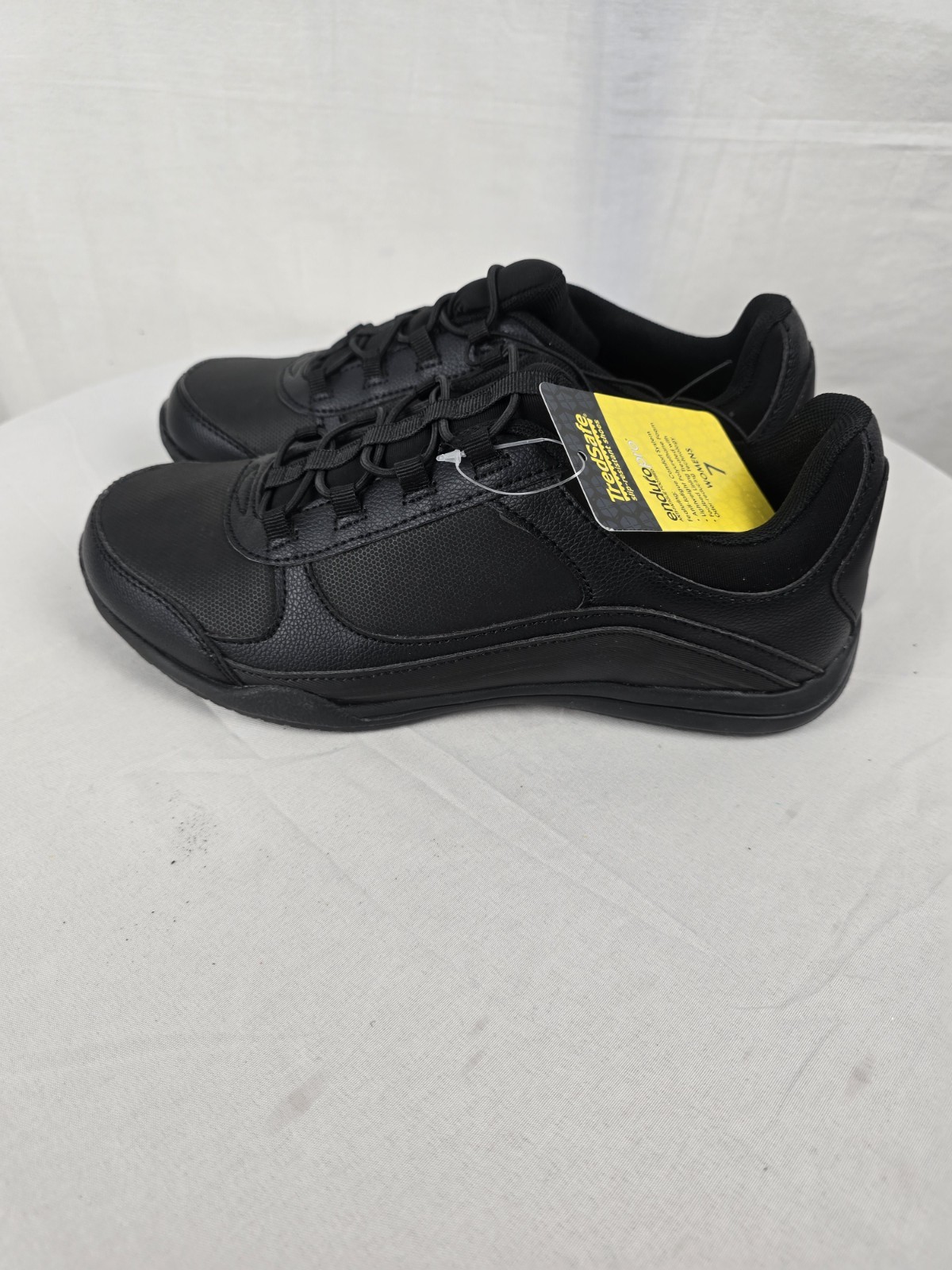 NWT TredSafe All-Black Comfort Walking Slip Resistant Work Shoes Sz 7
