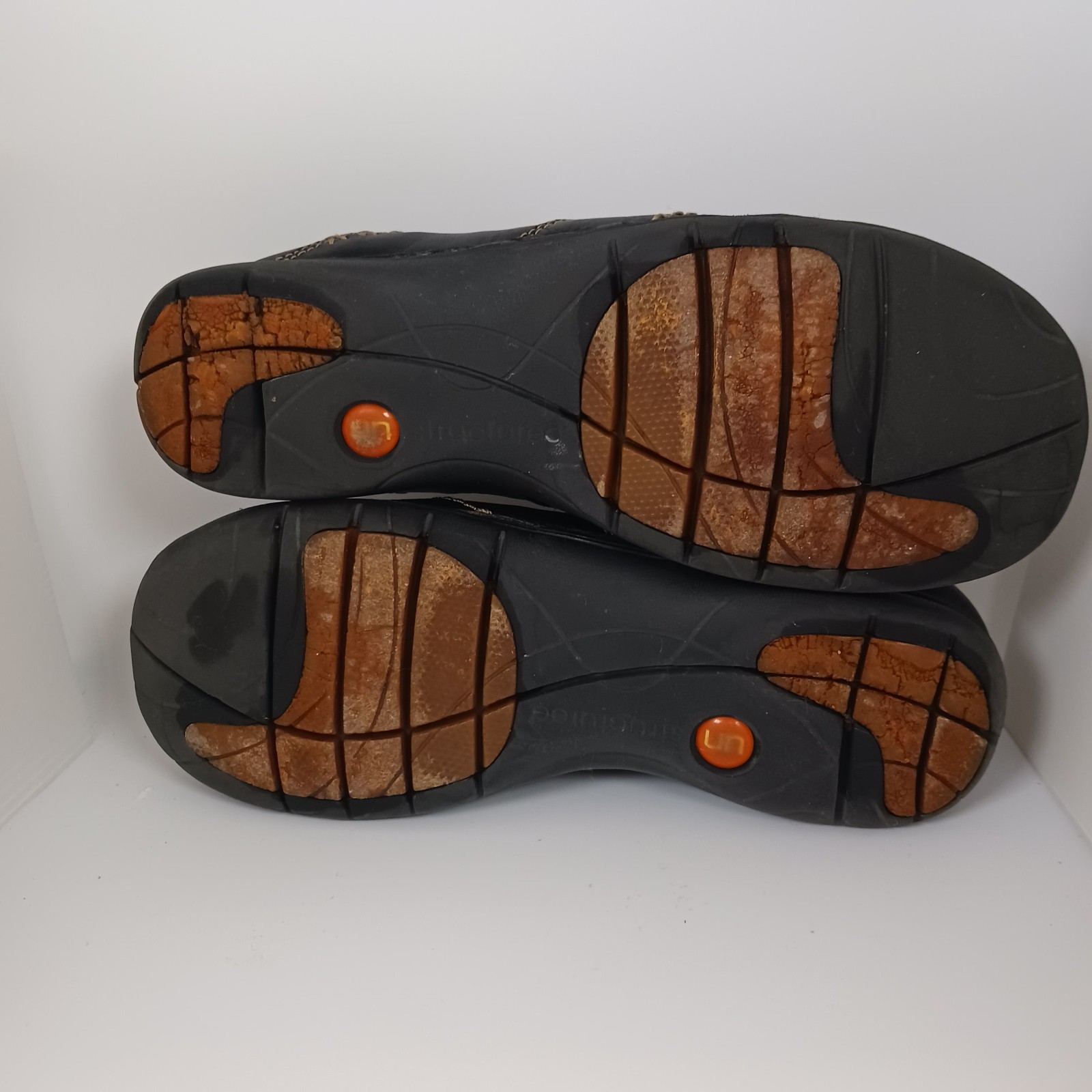 Clarks Unstructured Un Loop Women’s 7M Black Leather Slip‑On Comfort Shoes