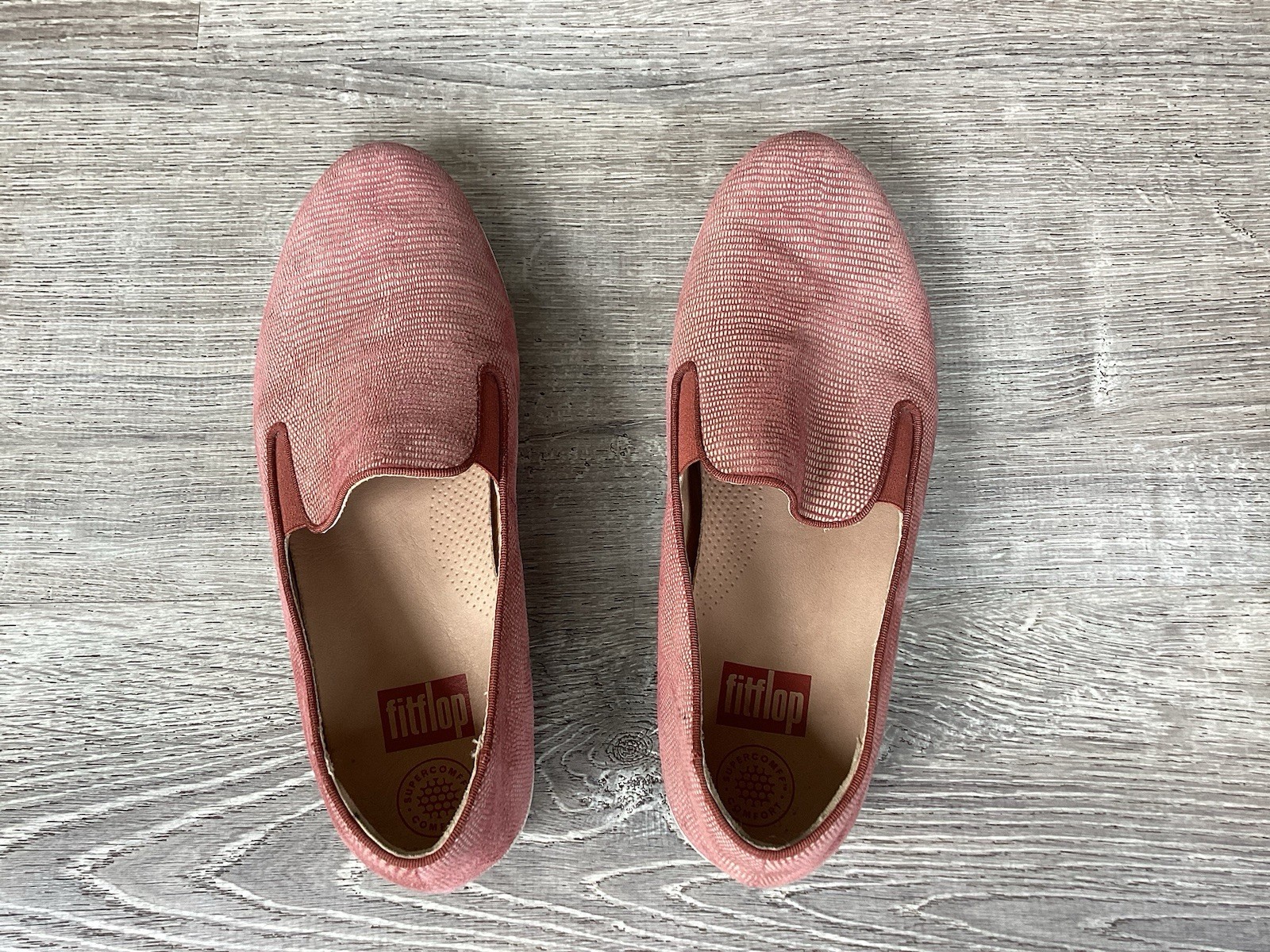 Fitflop superskate Pink Salmon lizard slip on sneakers Womens size 8.5 Shoes