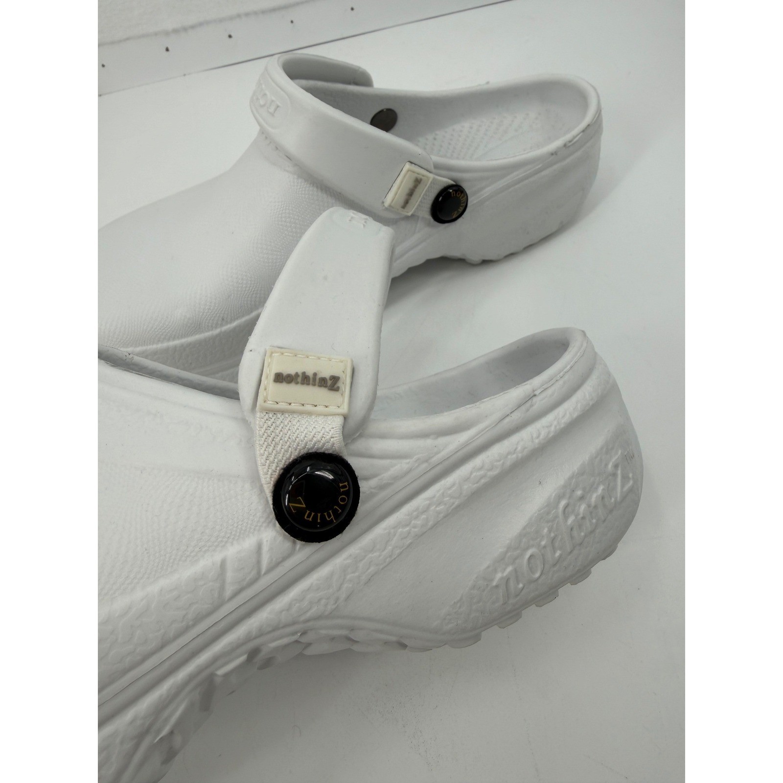 nothinZ Clogs Unisex L10 M8 White Slip On Comfort Nursing Chef Work Shoes