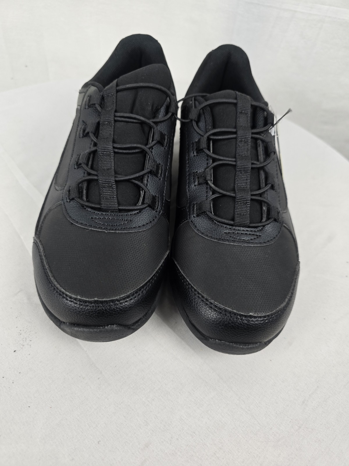 NWT TredSafe All-Black Comfort Walking Slip Resistant Work Shoes Sz 7