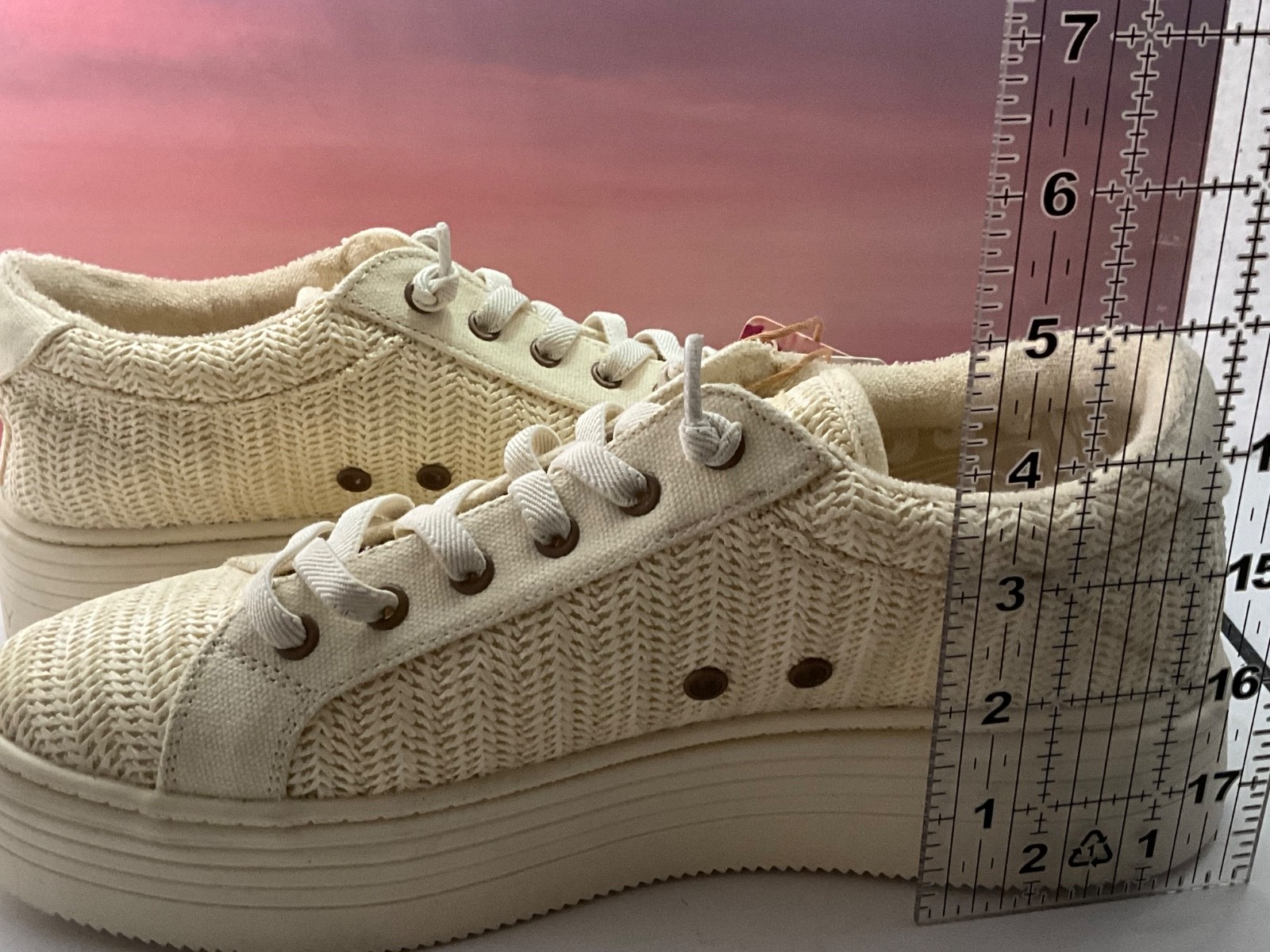 ROXY Platform Slip On Sneaker Sheiiahh US Women’s 10/Men’s 8.5/EUR 41, Tan. NWT