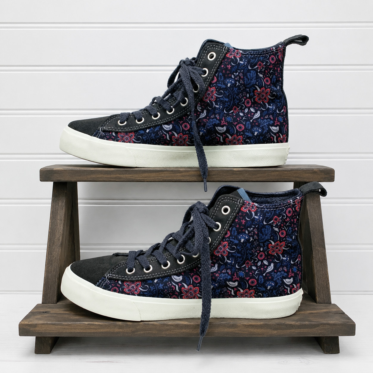 Inkkas Hightop Sneakers Size 5 High Tops Black Floral Casual Comfort Sneakers