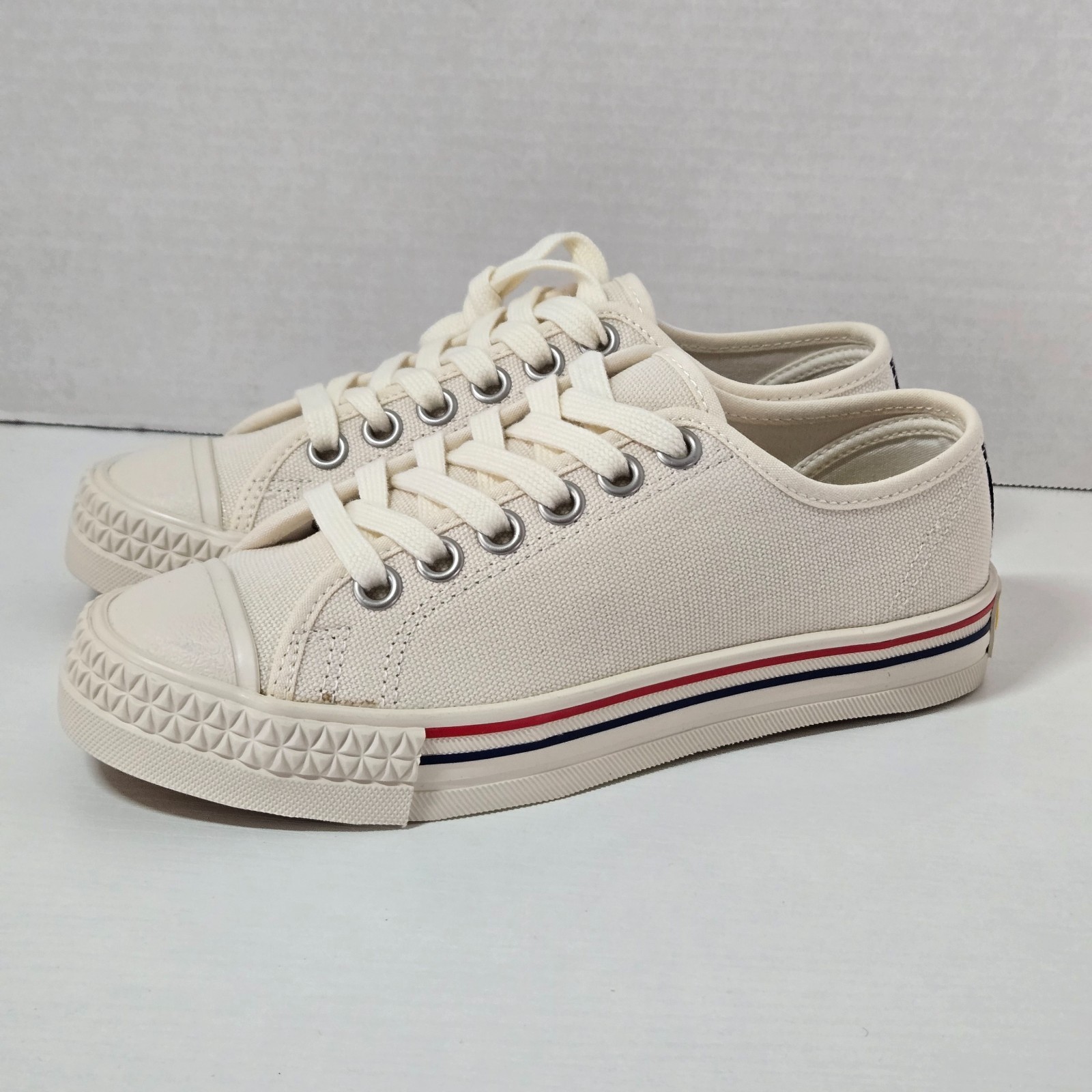 Hood Unisex Rocket 66 Canvas Low Cut Sneakers Off White Size M4 W6