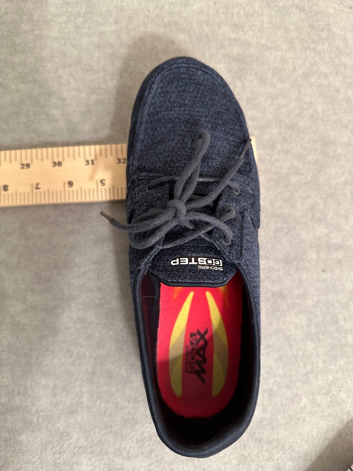 Skechers GoGa Max women’s 8.5 blue boat shoes