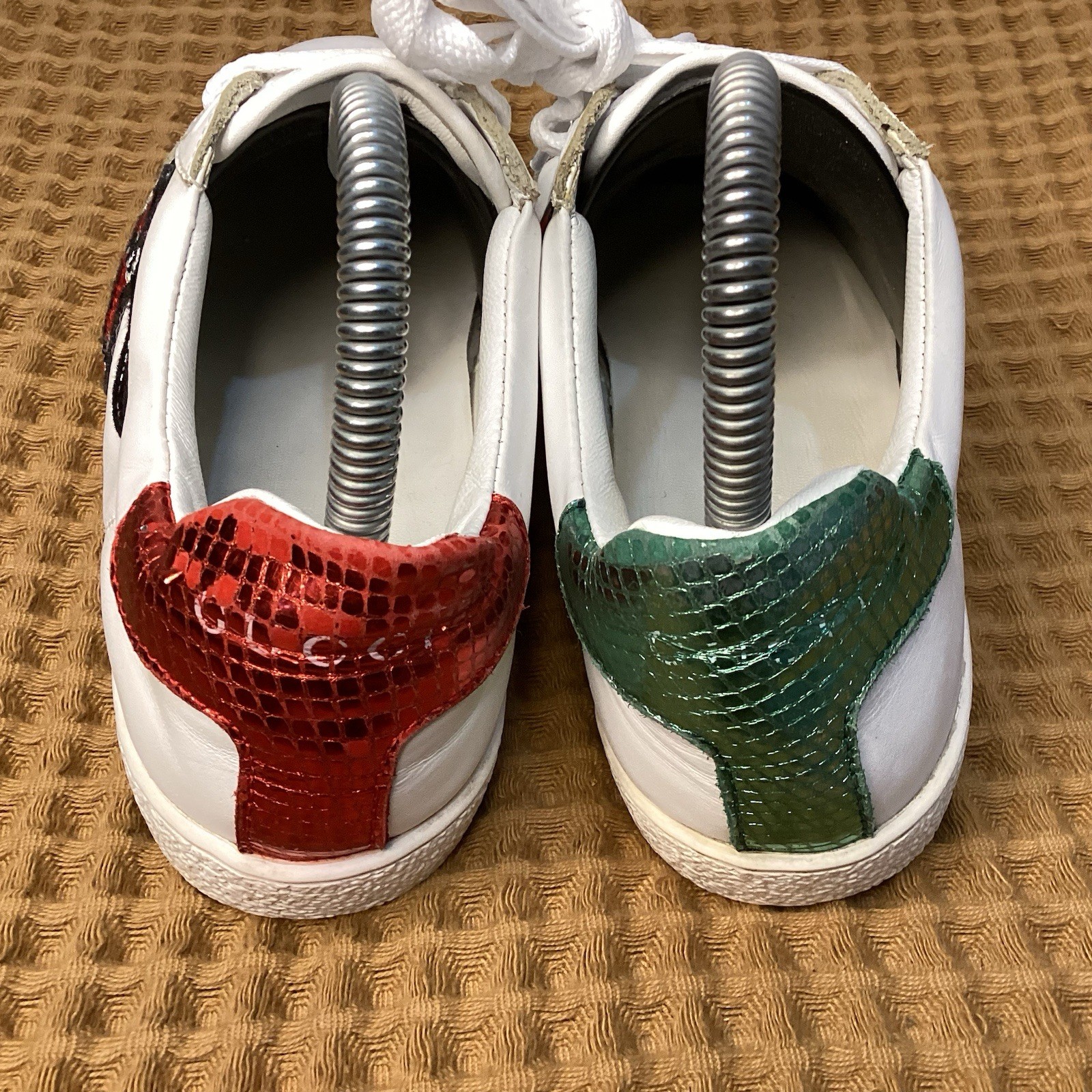Gucci Ace Embroidered Snake White Womens 38 7 Leather Sneakers Red Green Stripe