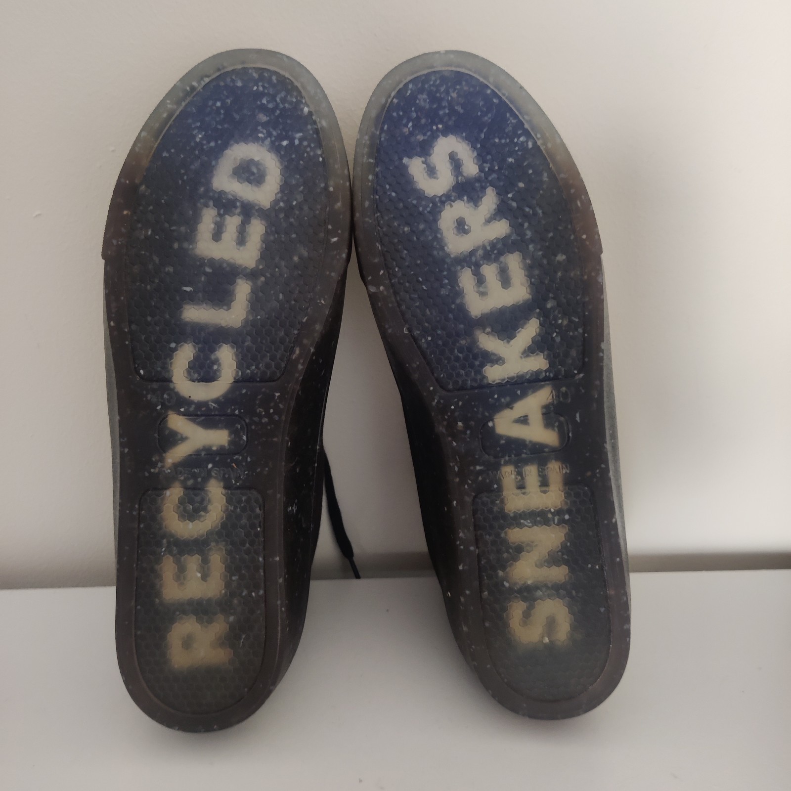 Recykers Black Recycled Sneakers Unisex EU40 Eco Friendly Vegan Organic Shoes