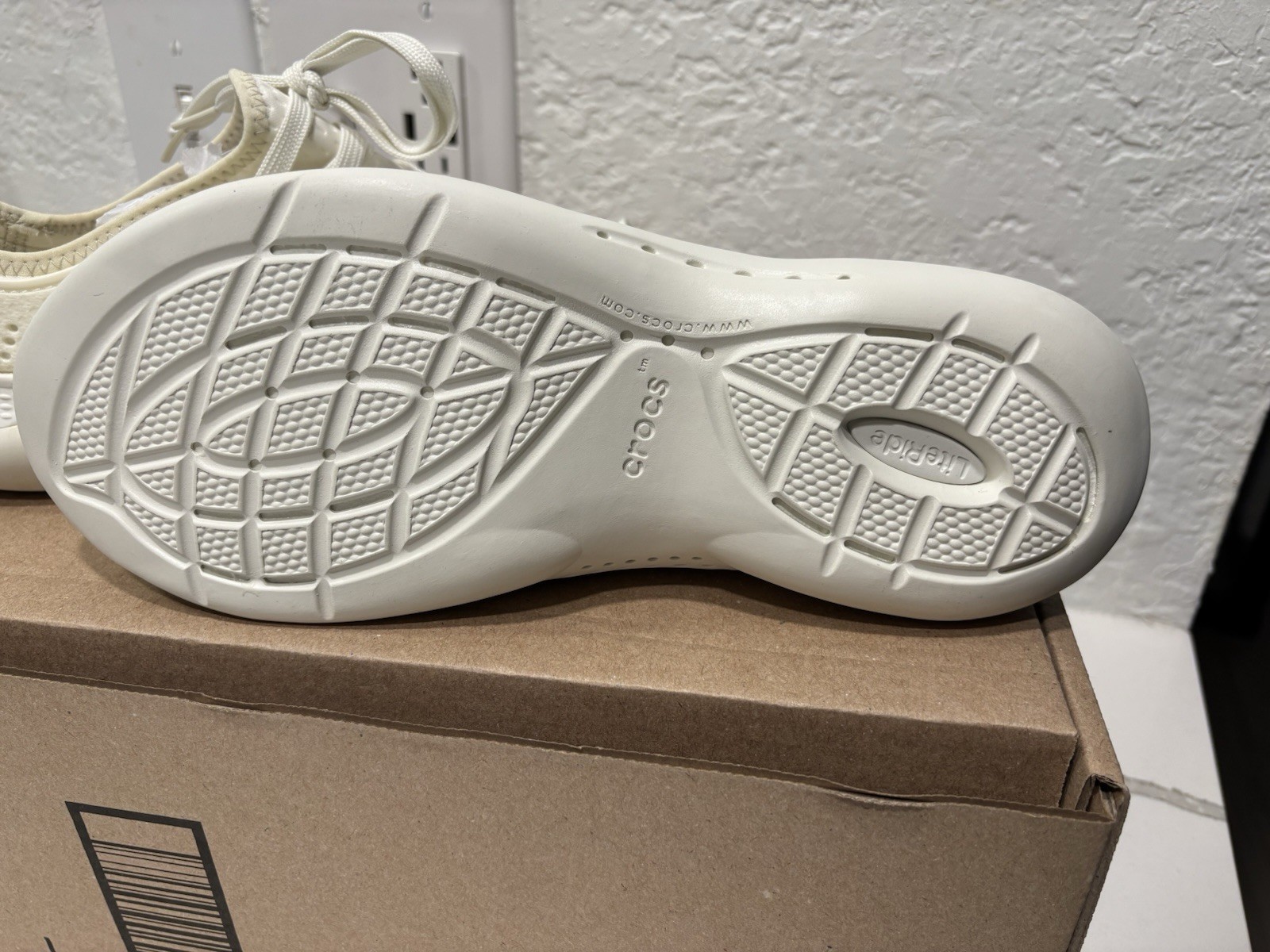 NEW Crocs LiteRide Women’s W9 Cream White Lace Shoes Sneakers 206705 NWOB