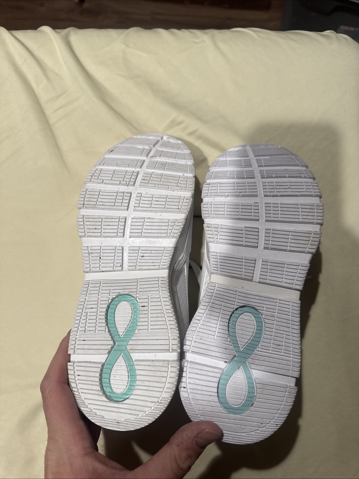 Cherokee Infinity Womens Flow White Lace-Up Nursing Sneaker Shoes Size 8