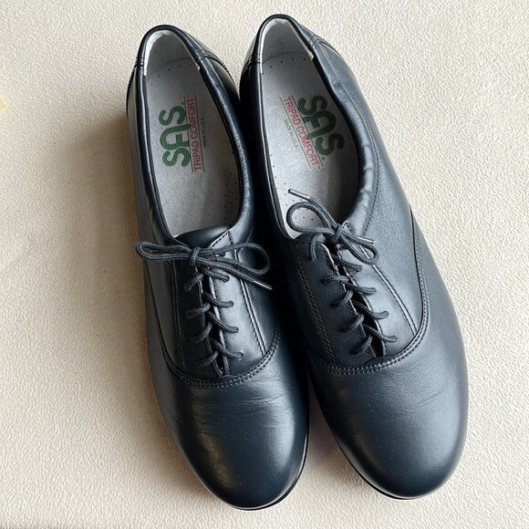 SAS Whisper Black Ladies Walking Shoes Size 10.5 Medium NEW IN BOX-Reduced!LOOK!