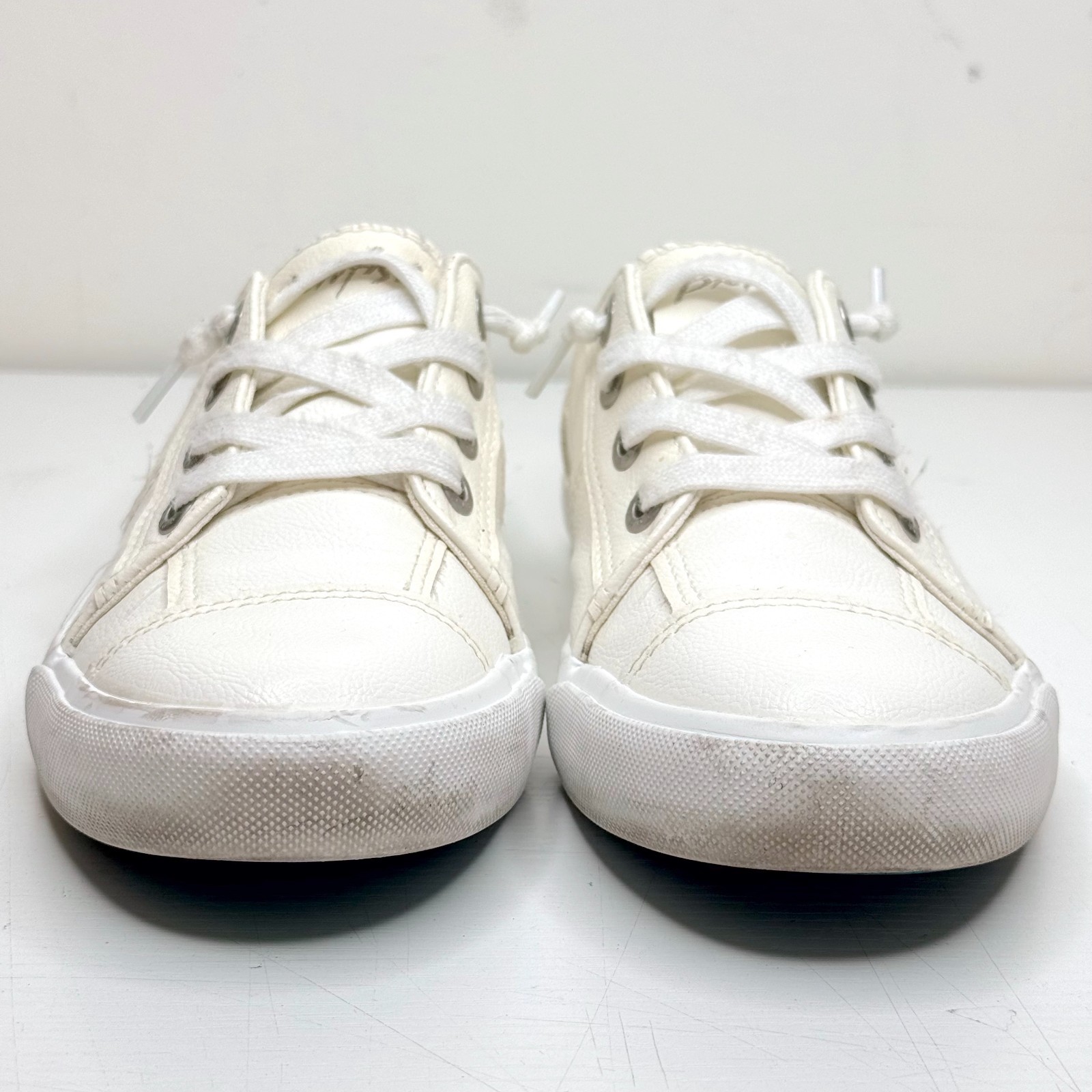 BLOWFISH Malibu Maxine Lace Up Slip On Comfort Faux Leather Sneakers Womens 7.5