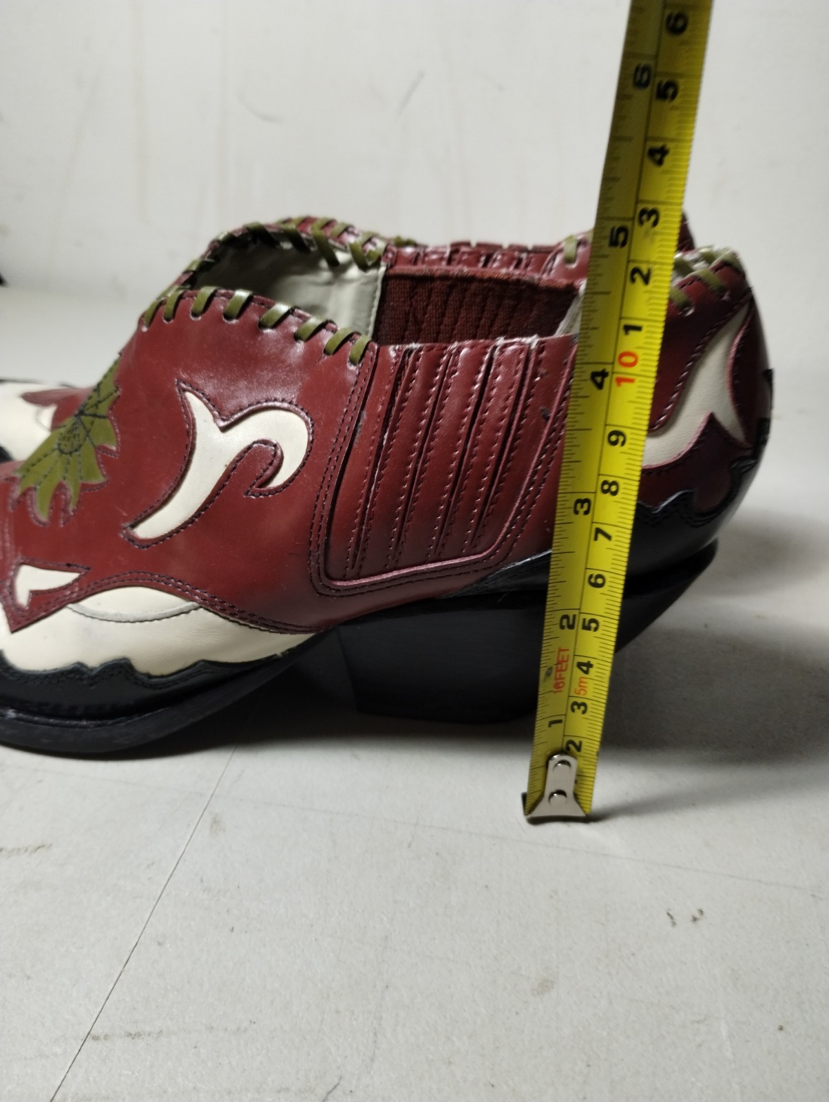 BCBGirls Tooled Red Leather Western Mules Shoes Women’s Size 8 B