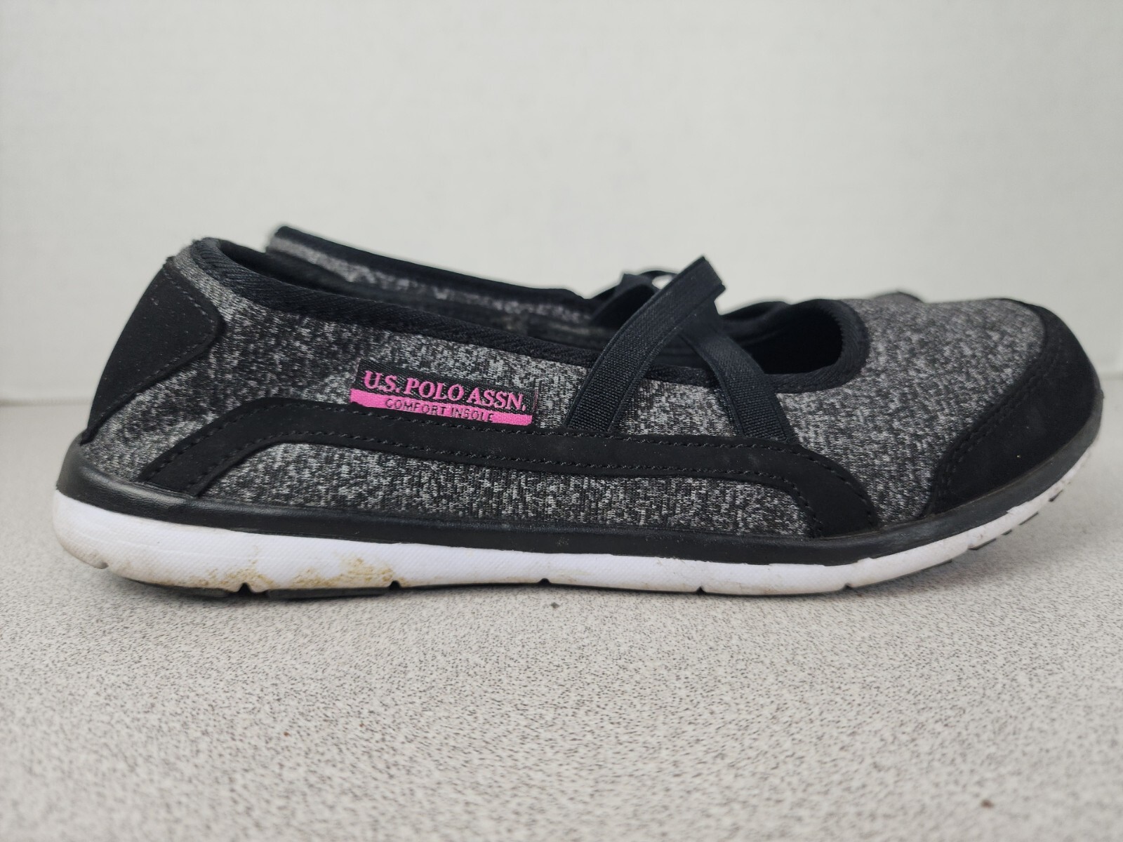 US Polo Assn Women’s Size 6 Slip On Gray/Black Comfort Activewear Strappy Shoes