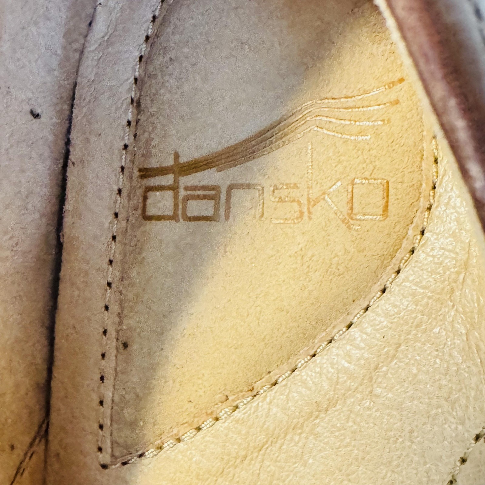 Dansko Shoes Womens 7.5 Brown Leather Clogs Slip On Button Comfort Casual NEW