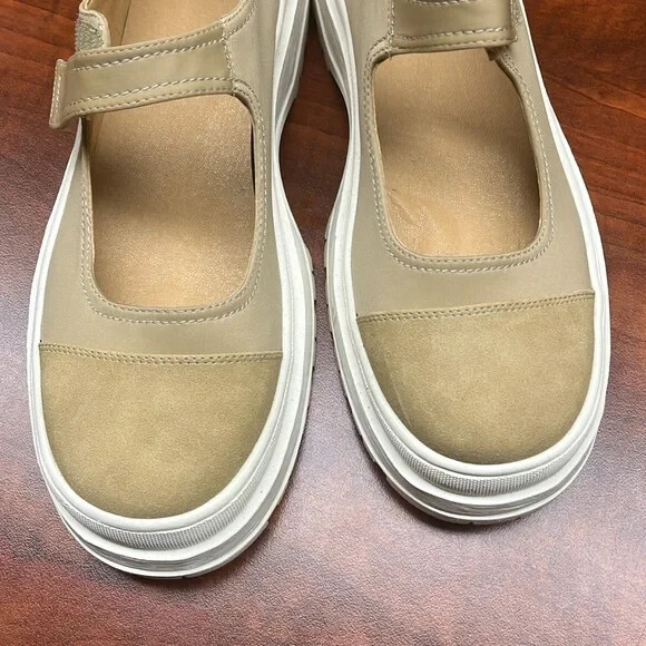 Urban Outfitters Sesame Shirlee Mary Jane