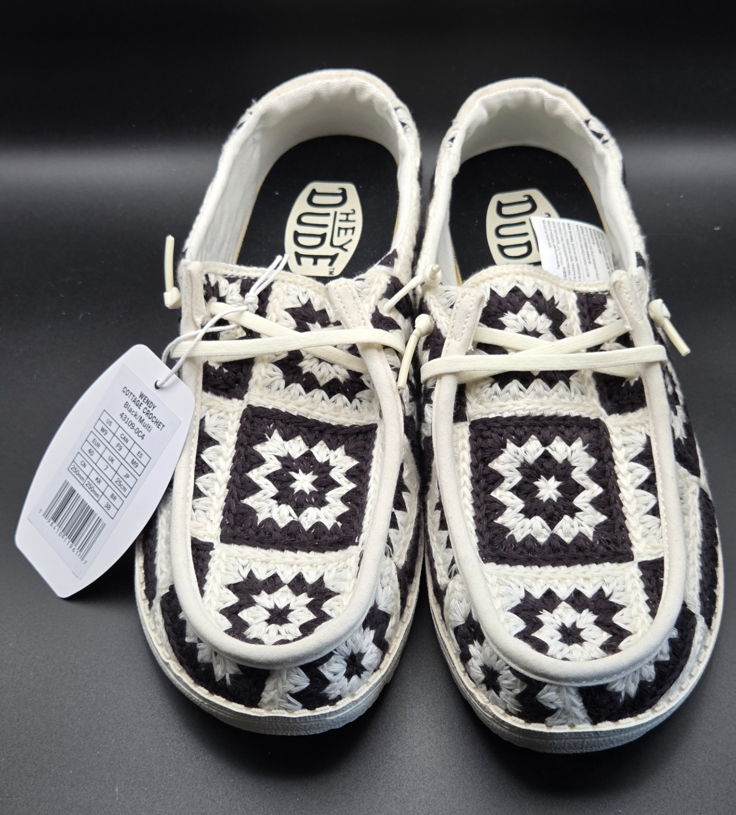 HEY DUDE Wendy Cottage Crochet Black Multi Slip On Shoes Sneakers Women’s 9 NEW