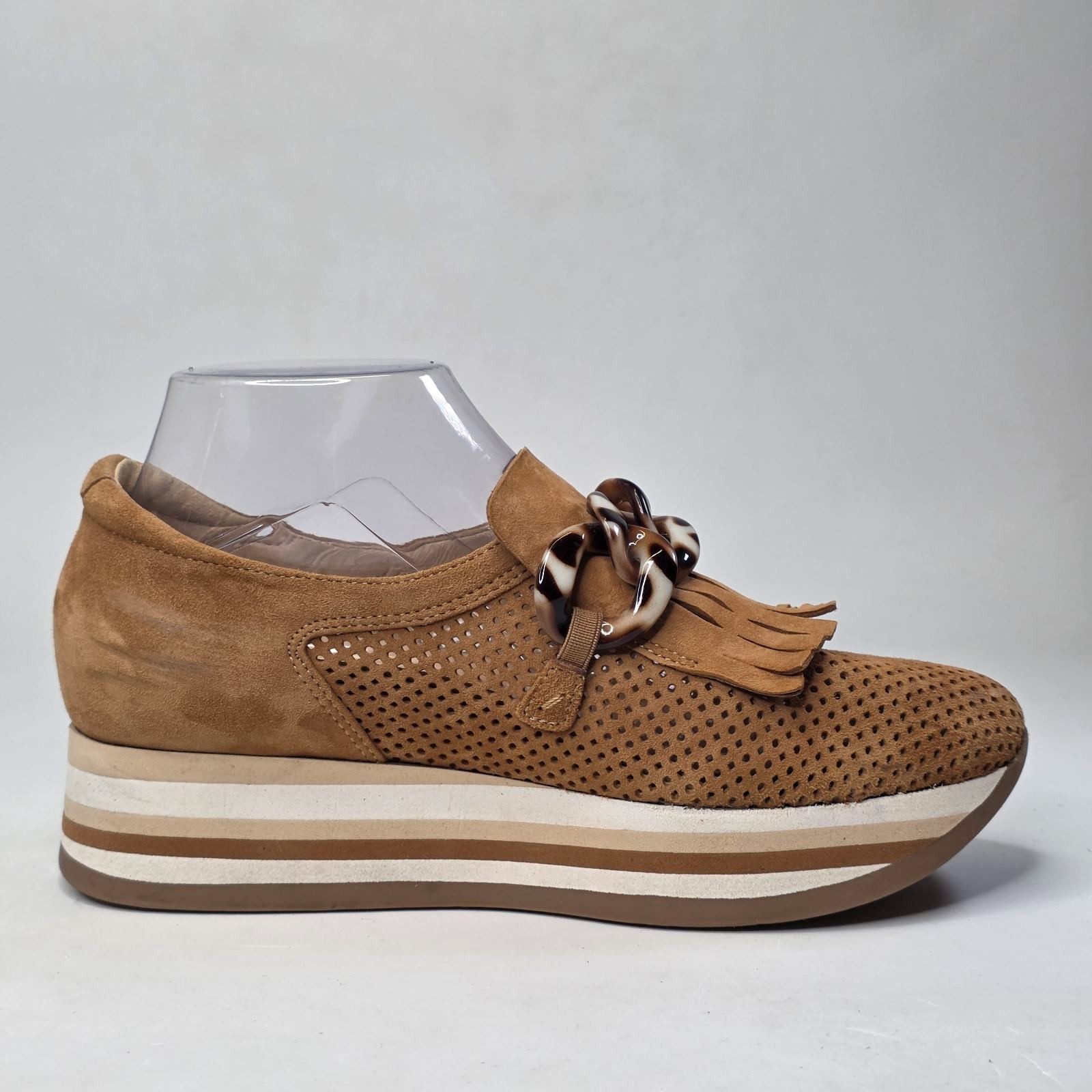 Softwaves Cadie Shoes Women’s 7.5 EU 38 Tan Suede Arch Support Platform Sneakers