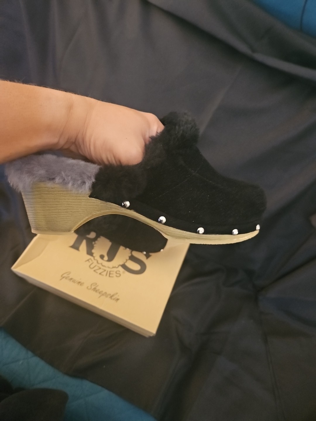 100% Sheepskin Black Comfort Leather Monica Clog Size 7 , 2″ Heel