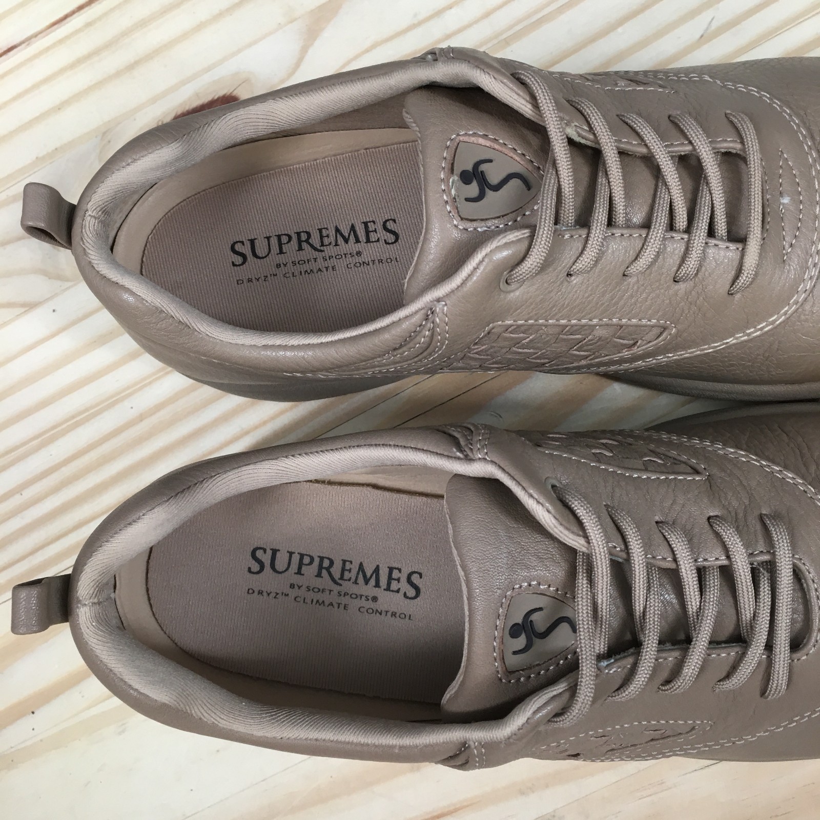 Supremes by Softspots Marathon II Shoes Womens 9.5 Wide Walking Low Taupe NEW