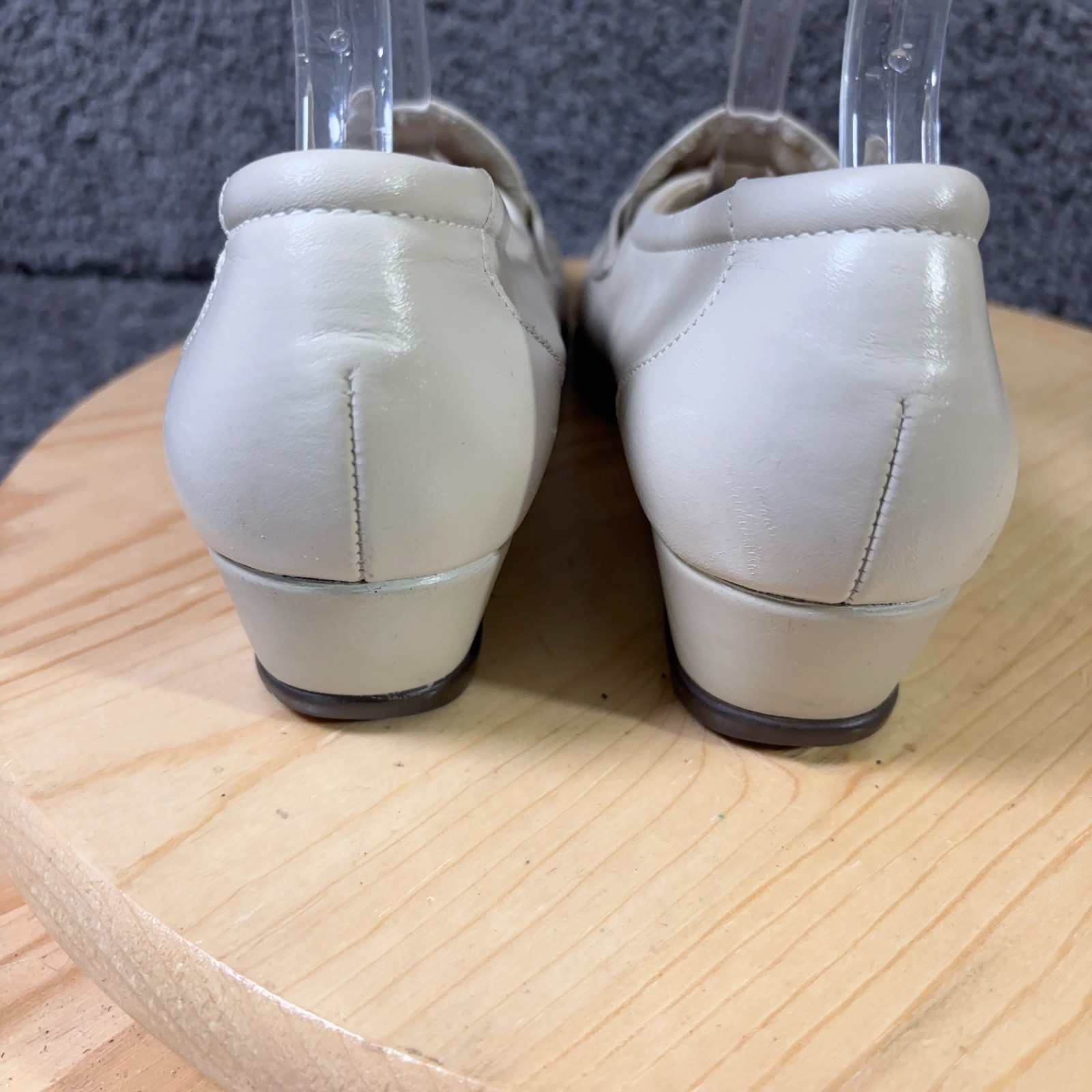 SAS Easier Loafers Womens Size 9 Leather Cream Tripad Comfort Shoe Made in USA