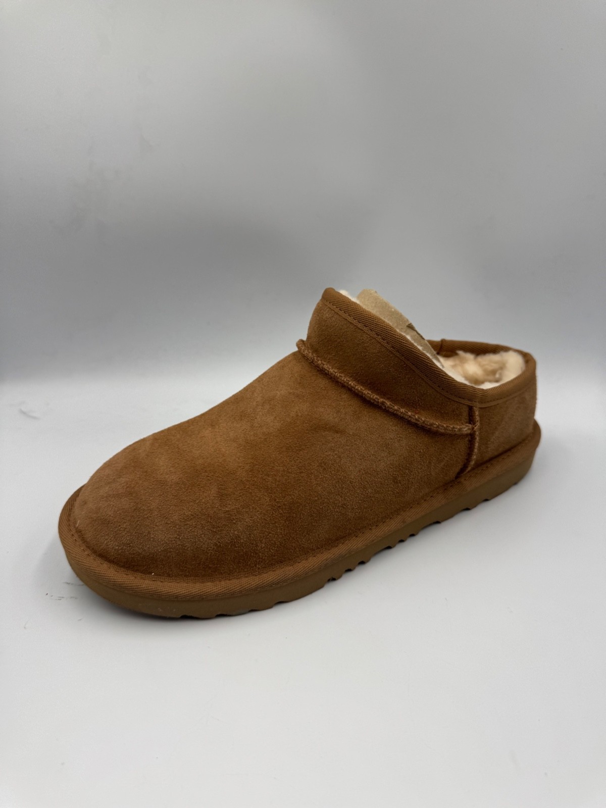 NWOT UGG Classic Slipper womens 5 Chestnut Suede- Amputee Single Left Shoe