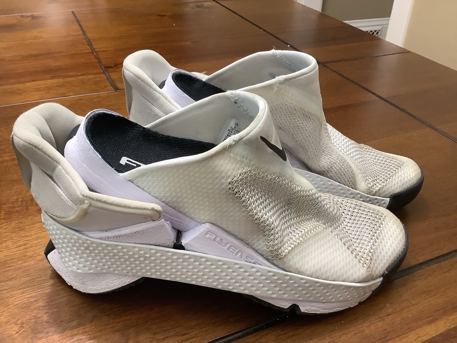 Nike Go Flyease White Athletic Shoe Women 6