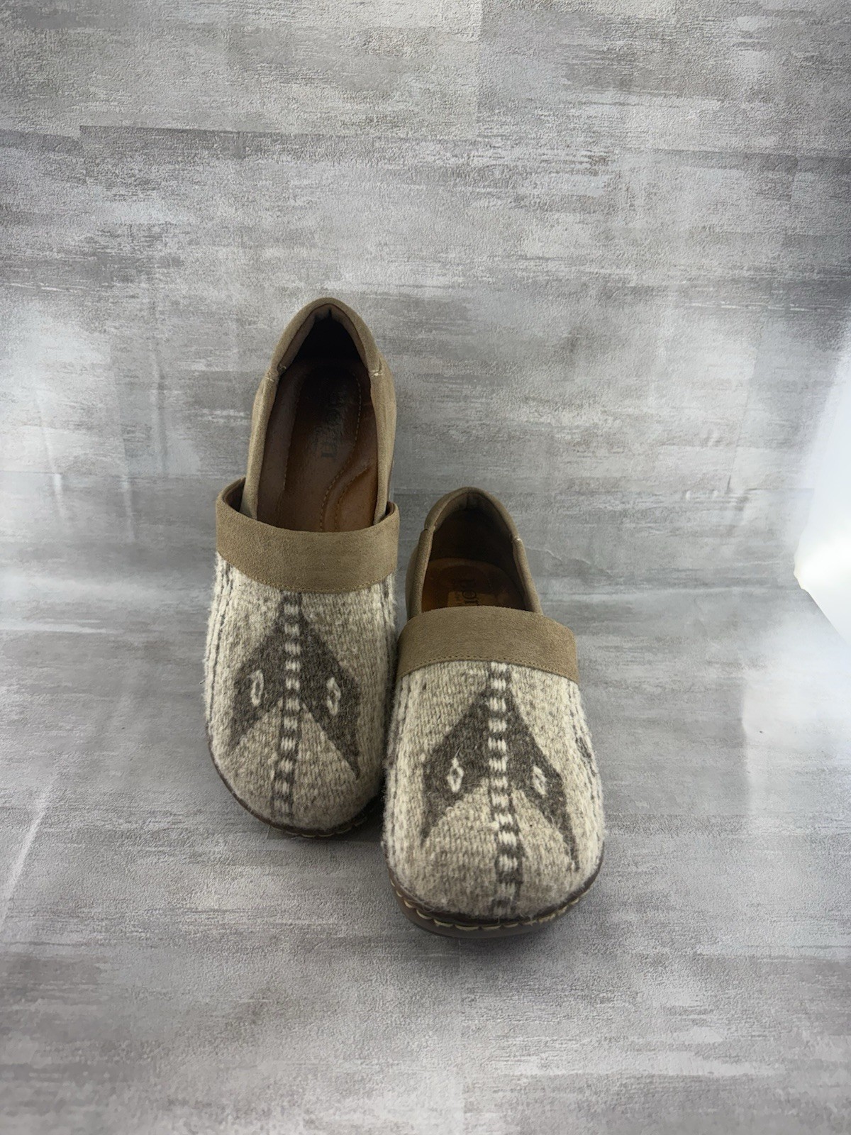 Born Bailie clogs Southwestern Women’s US 7 Walking EU 38