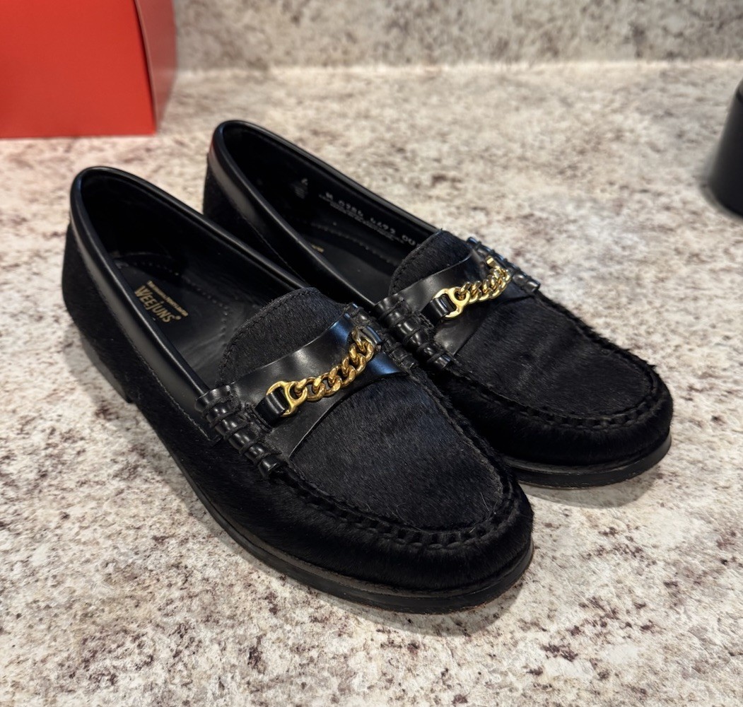 GH BASS – WOMEN’S – 6 M US – WEEJUNS LOAFERS – BLACK PONY HAIR – CELESTE CHAIN