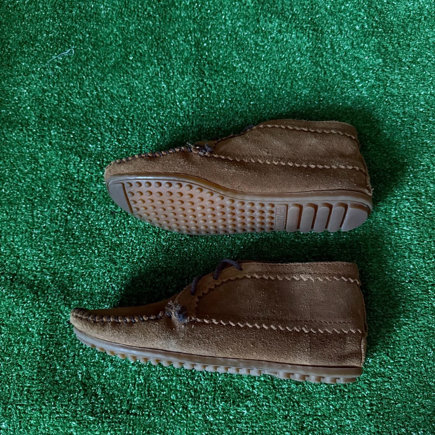 Minnetonka Brown Suede Ankle Boot Moccasins Lace Up Stitch Detail Shoes Size 8