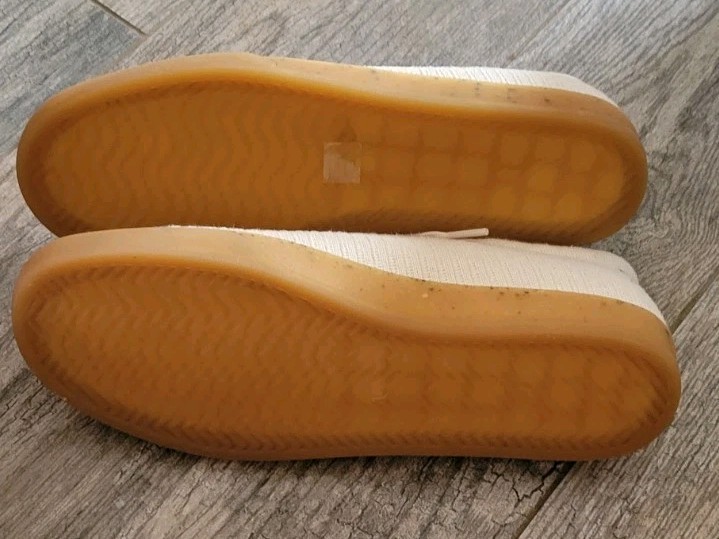 Rothy’s “The Lace Up” Sneaker Shoes Machine Wash Comfort Women’s Size 10 Blonde