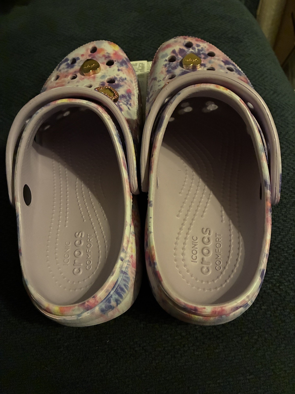 Crocs Women’s Classic Platform Tie-Dye Graphic Clog W7 with 6 Jibbitz NWT