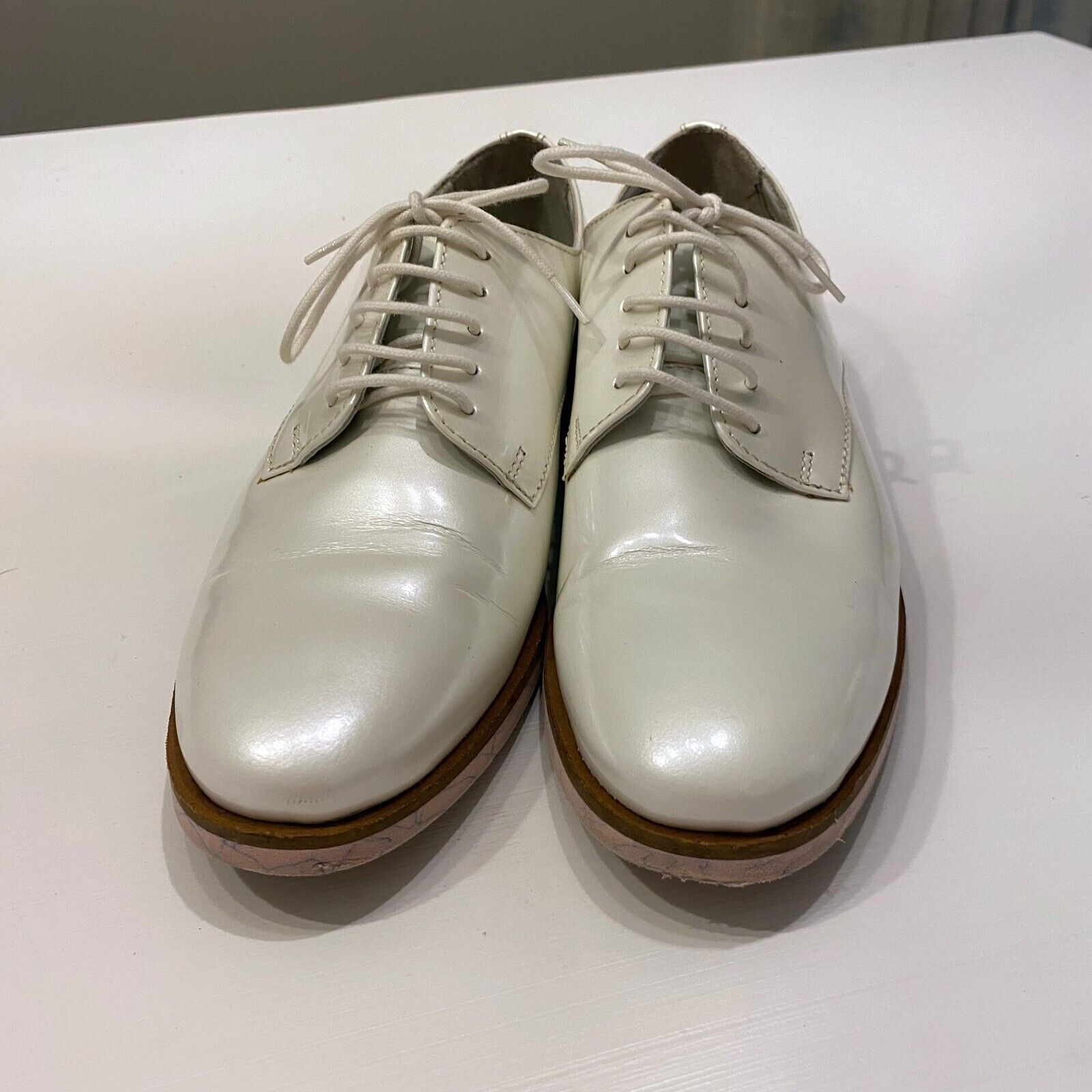 Ted Baker Loomi Women’s Oxford Lace Up Pearl White Dress Designer Shoes Size 7