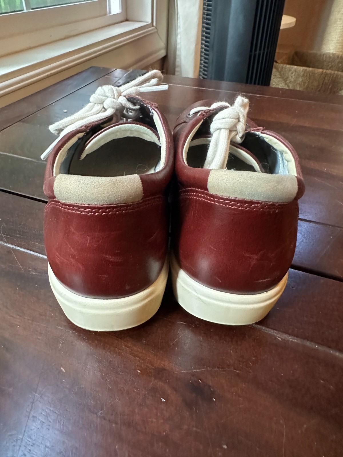 ECCO Women’s Brown Tie Oxford Size 8.5 Women’s – Excellent condition