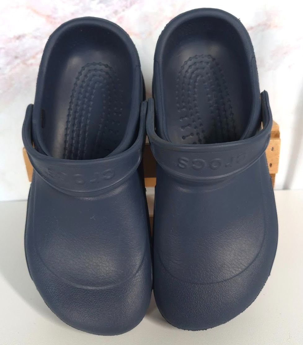Crocs Classic Clogs Womens 8 Mens 6 Blue Slip On Shoe Mules Comfort Slide Unisex