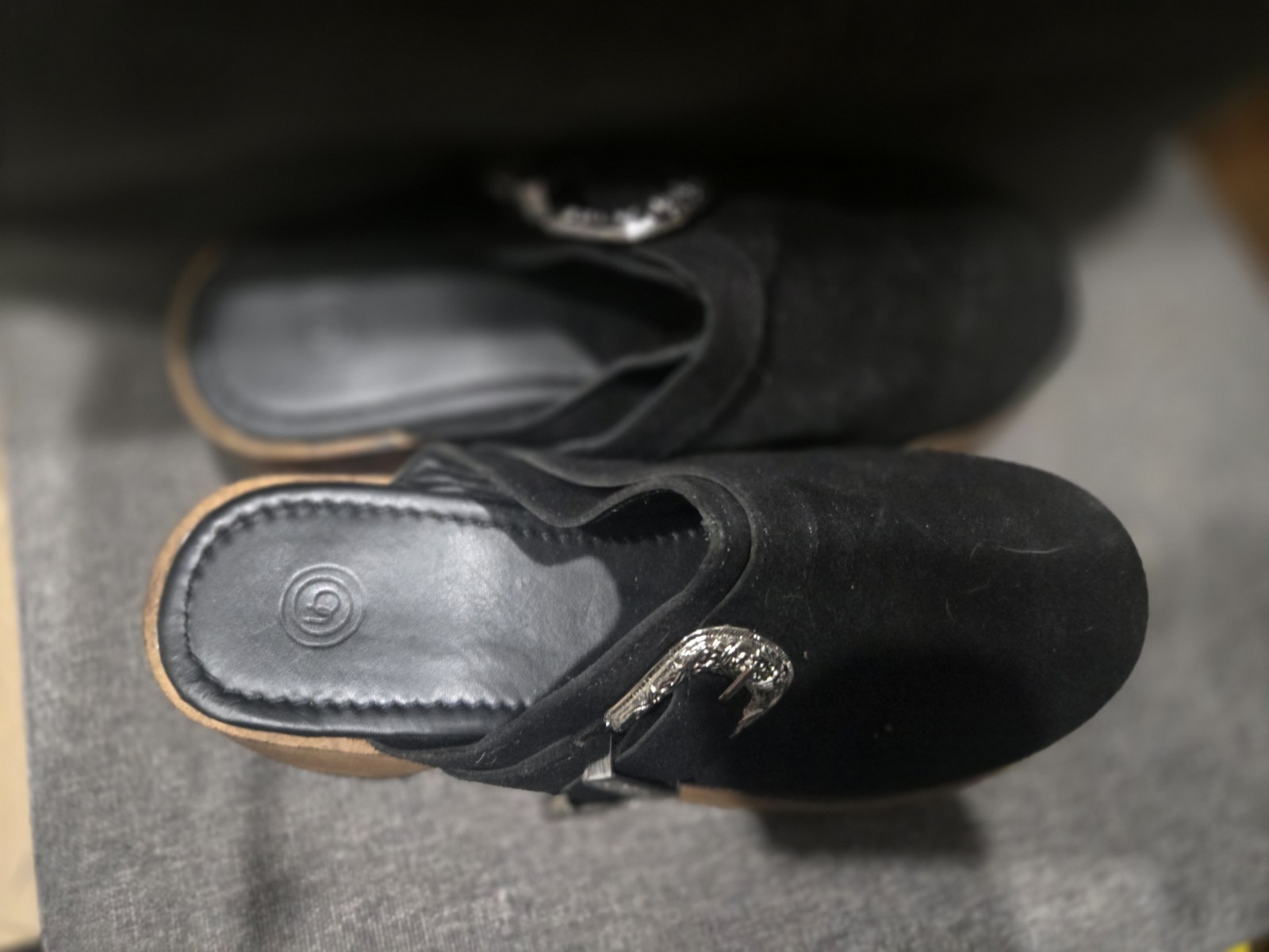 Urban Outfitters Black Suede Wood Clogs Women’s Sz 7