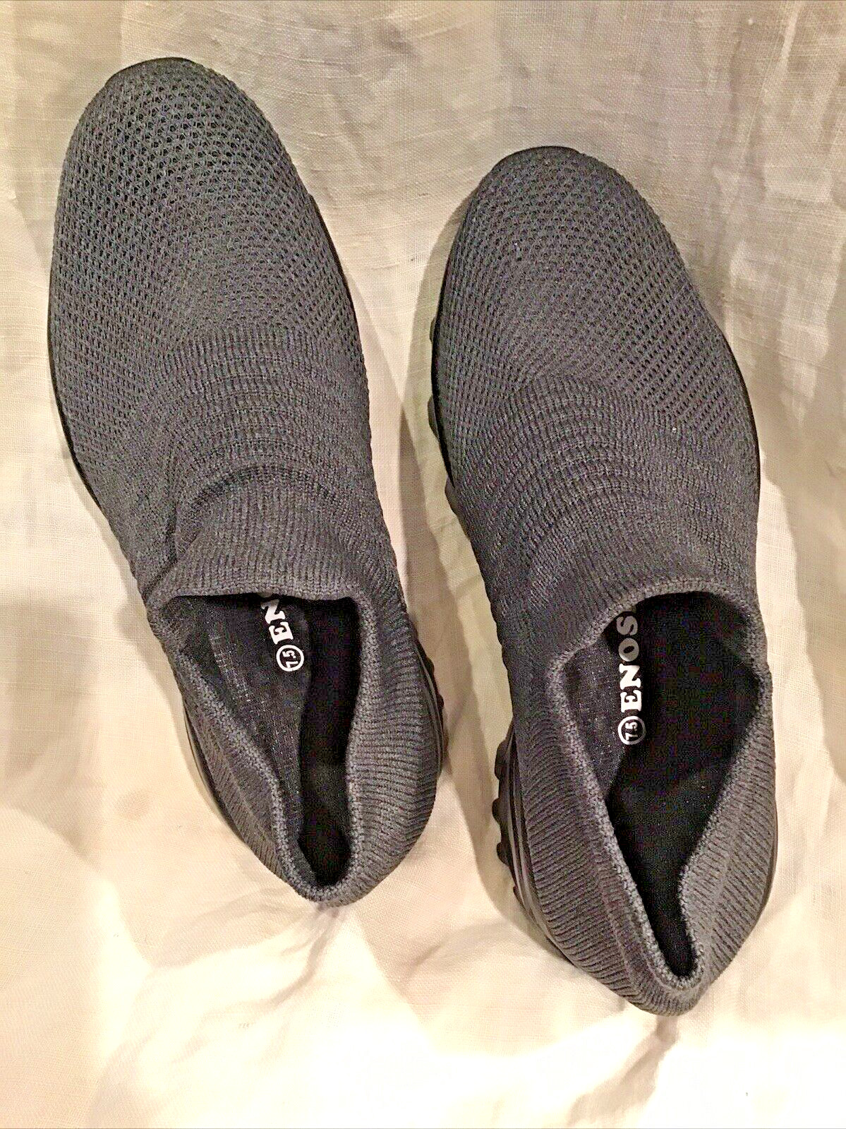ENOSKY SLIP RESISTANT SHOES FOR FOOD SERVICE NURSING WALKING BRAND NEW NO TAGS