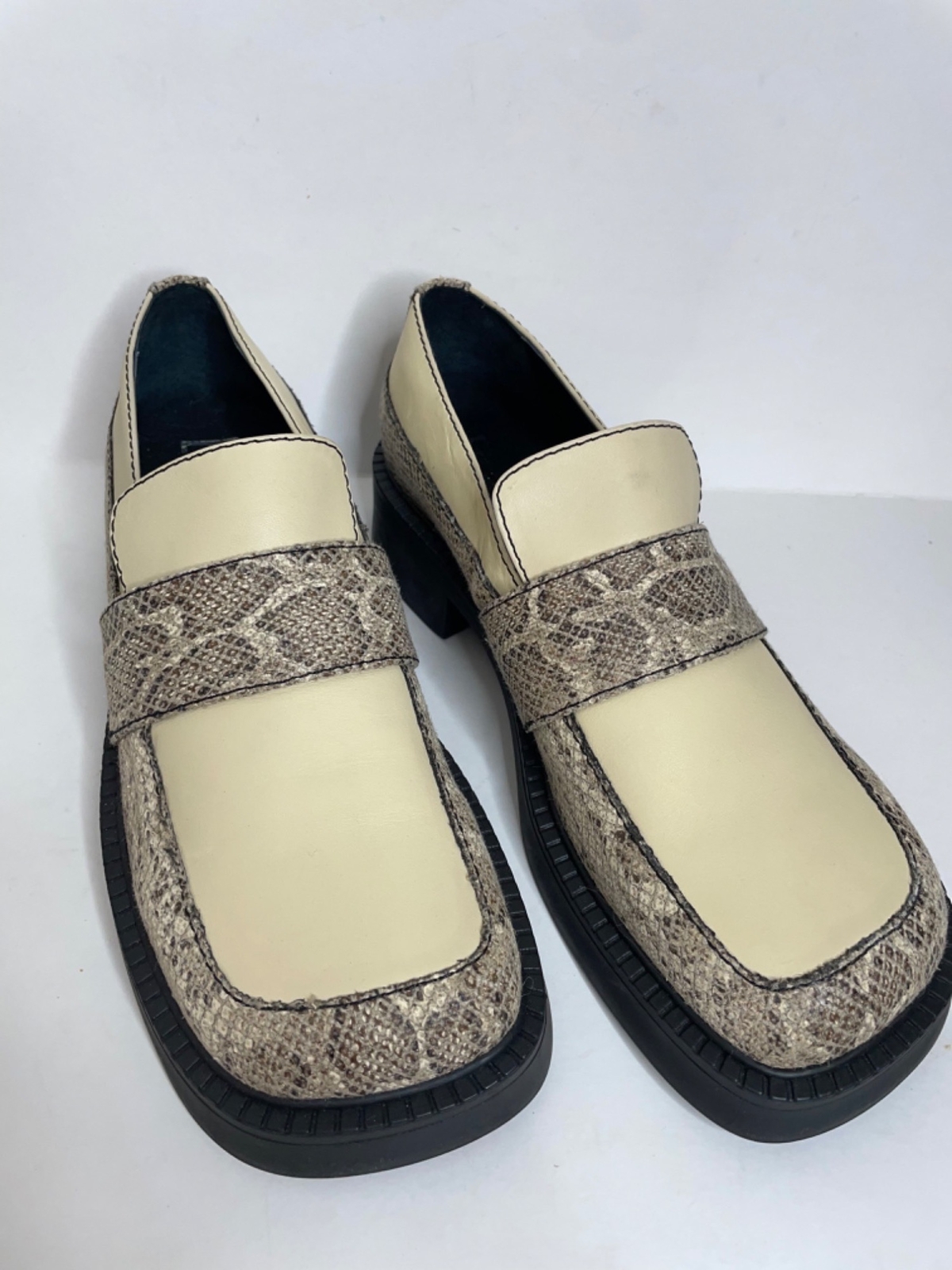 Urban Outfitters E8 by Miista Iona Cream Snake Leather Loafer Size 41 US 10.5 NE