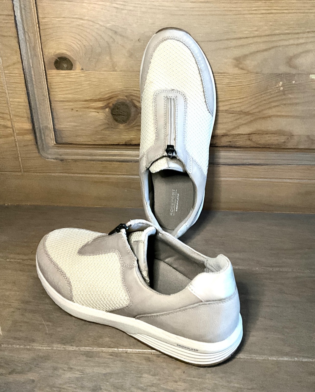 Rockport CI8120 Slip On Sneaker W9 UK7 EU40 Taupe Mesh Zip Pull EUC