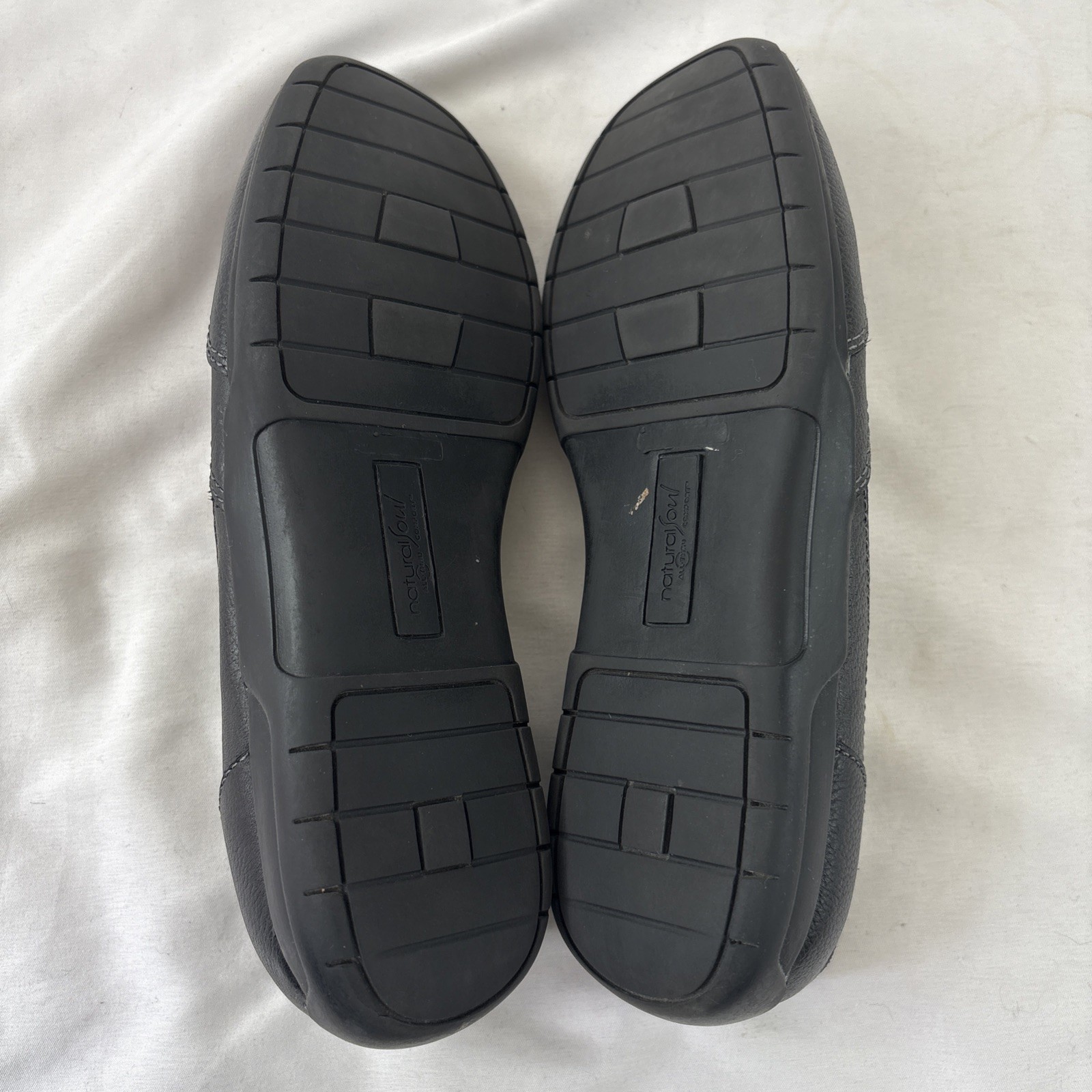 Natural Soul All Thru Comfort Lestal Women’s 6M Leather Black Slip On Loafers